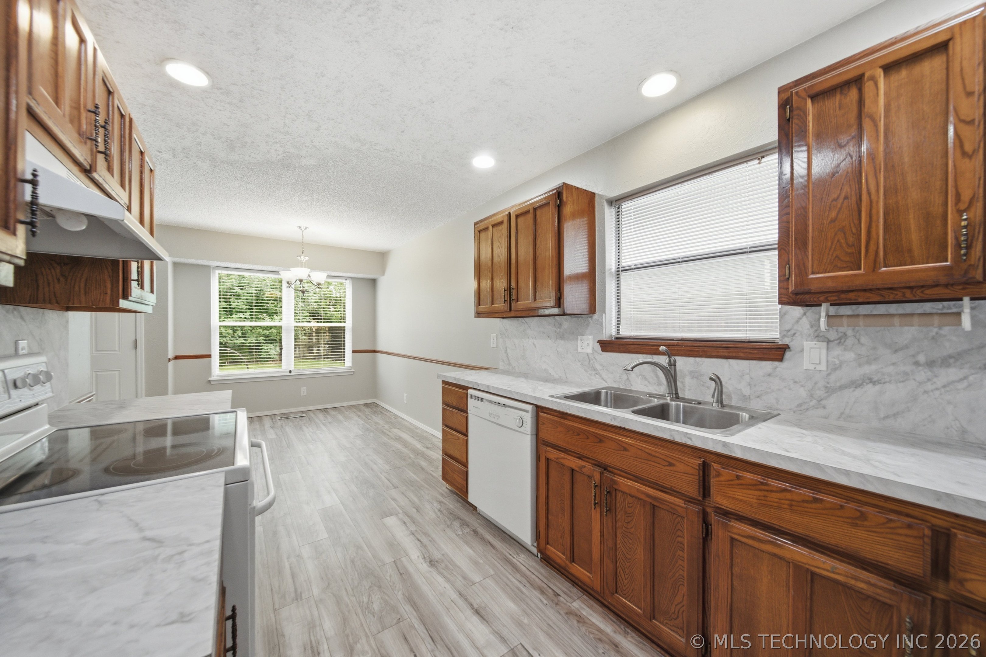 3350 S 141st Eastavenue Tulsa OK 74134
