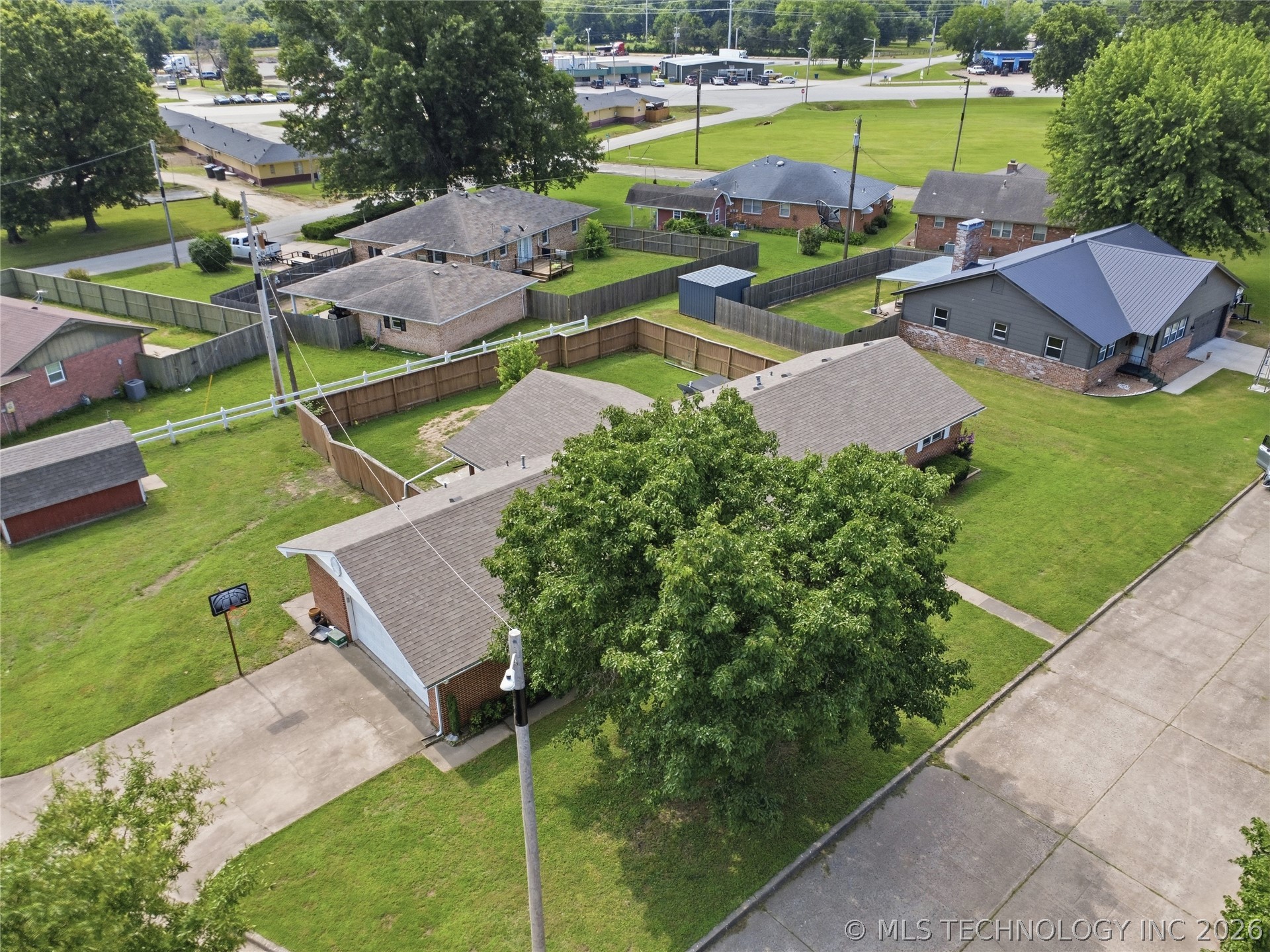 106 W Lewis Avenue Vinita OK 74301