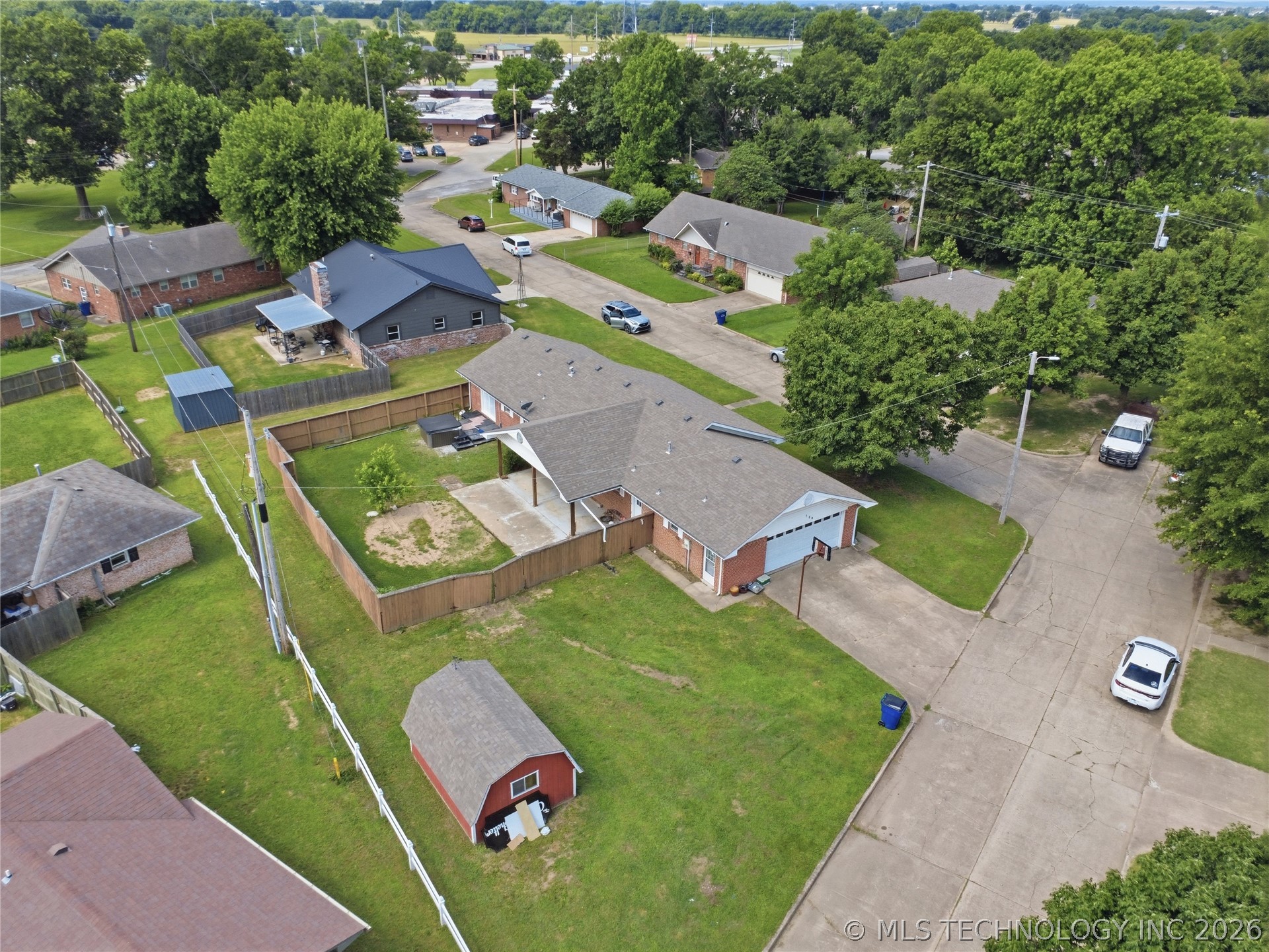 106 W Lewis Avenue Vinita OK 74301