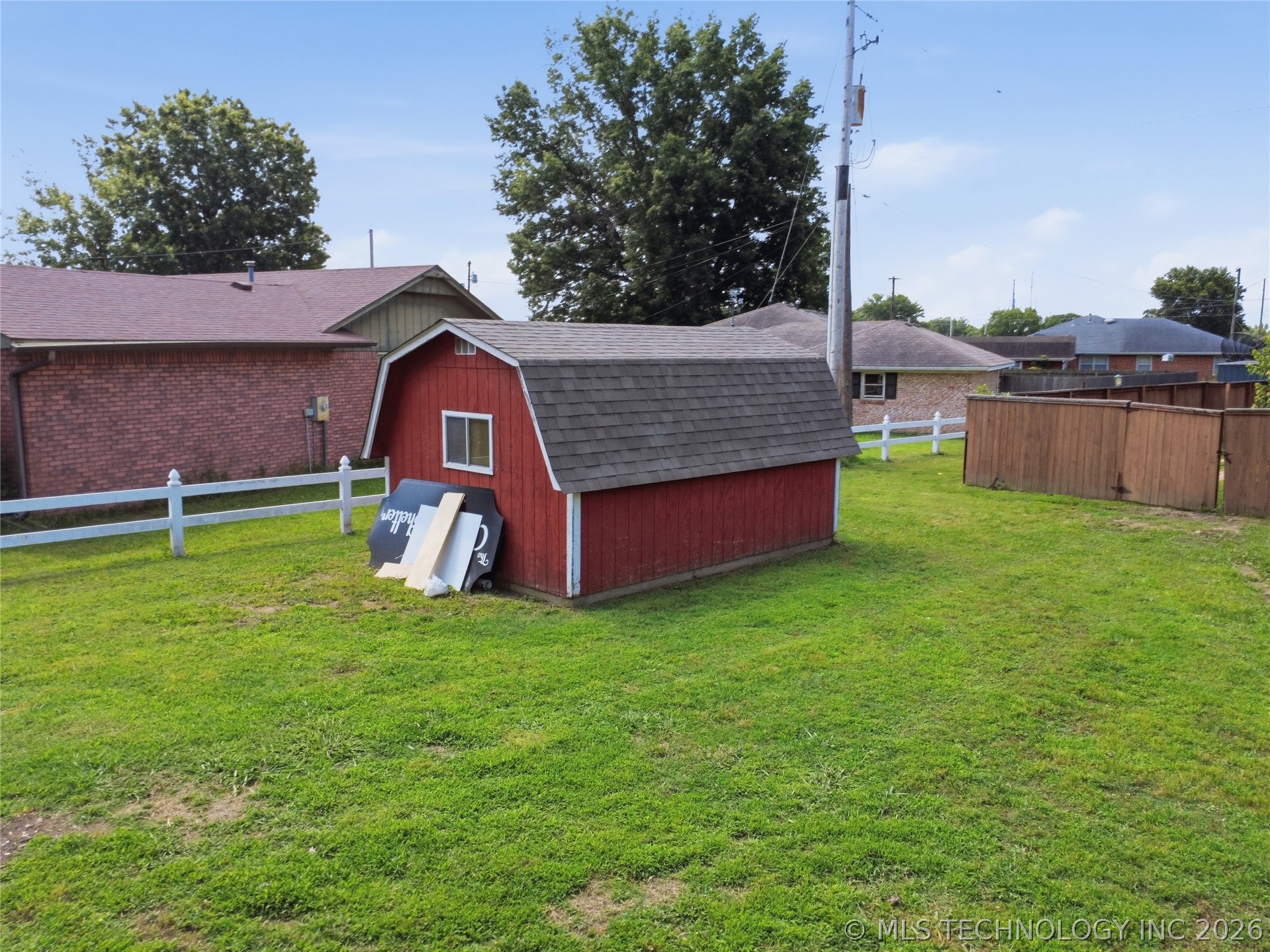 106 W Lewis Avenue Vinita OK 74301