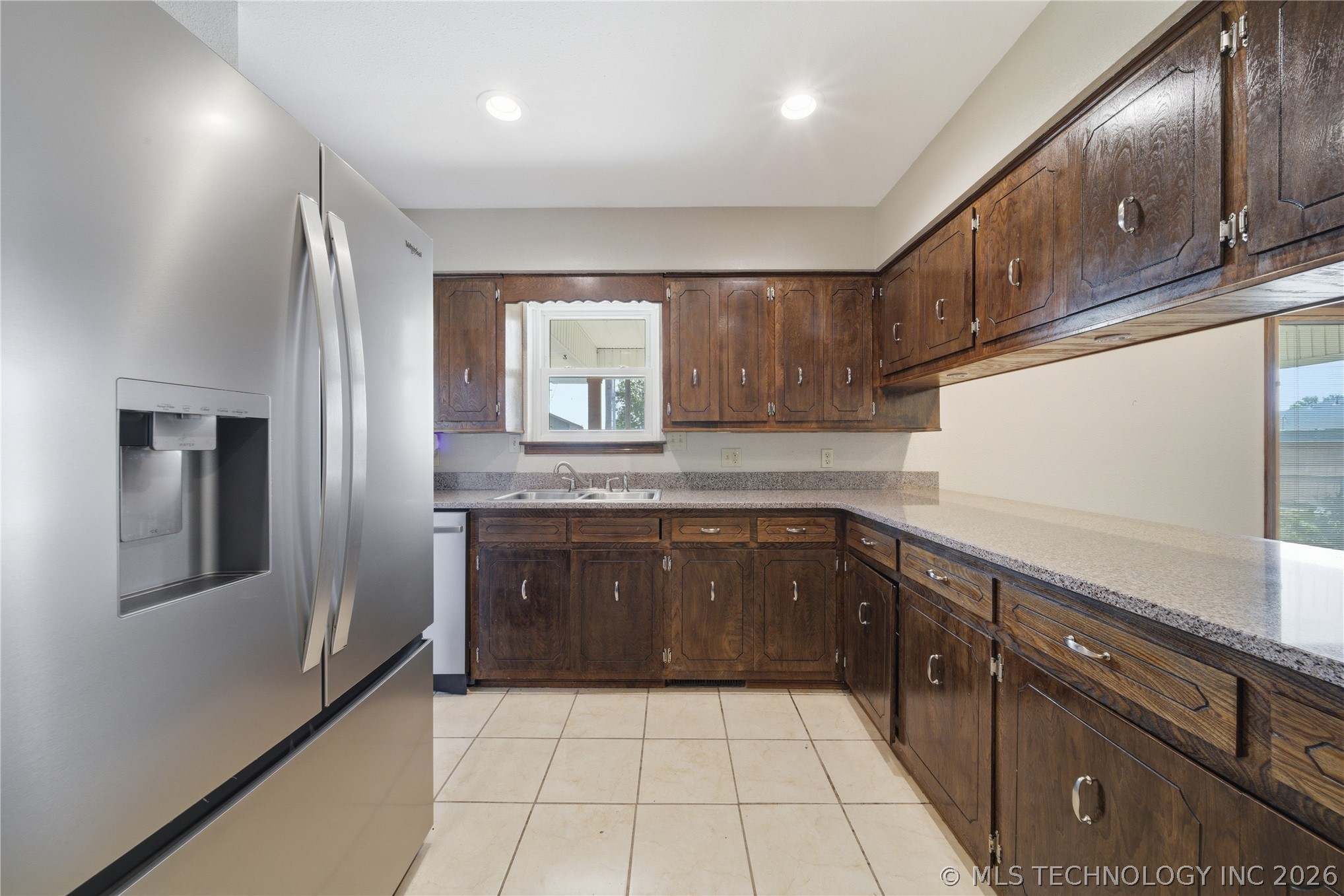 106 W Lewis Avenue Vinita OK 74301