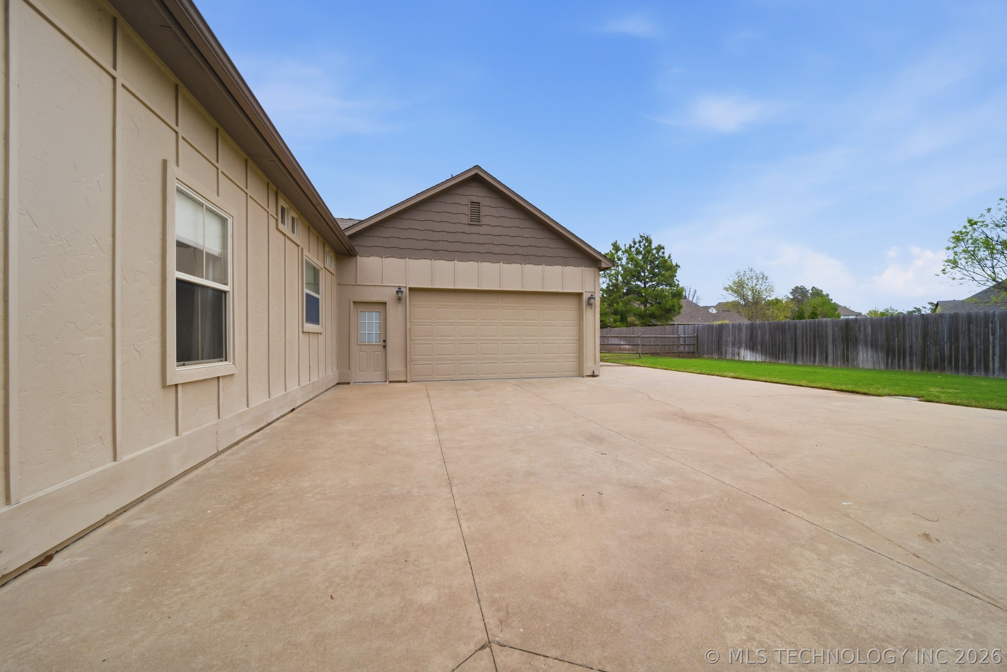 11407 E 133rd Street S Broken Arrow OK 74011