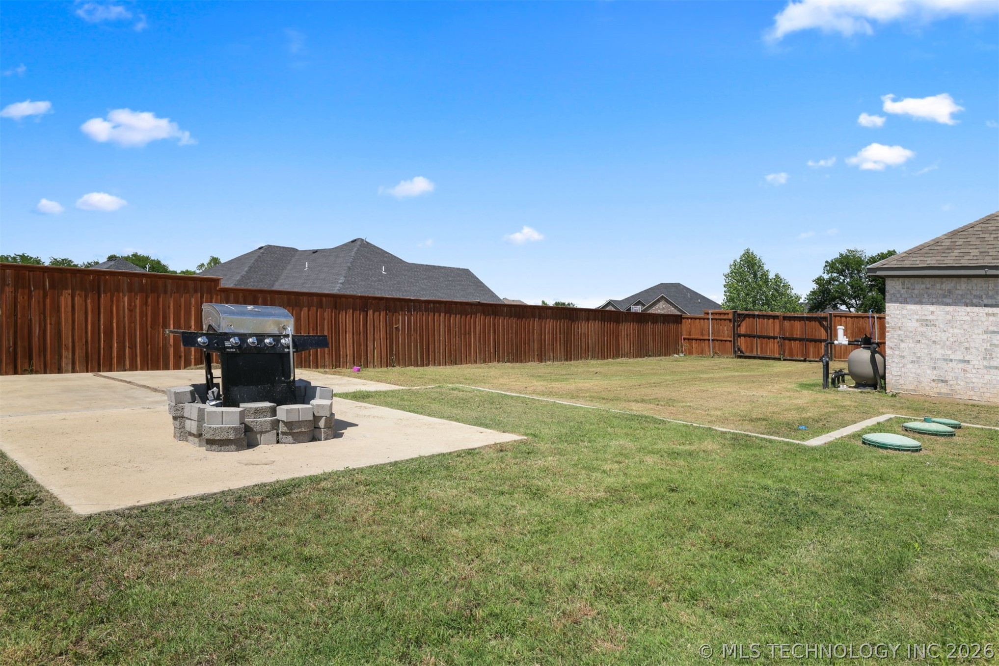 571 Lake Meadow Loop Durant OK 74701