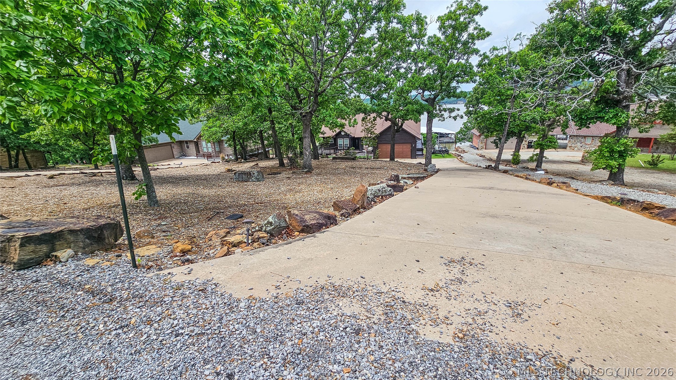 173 Cherokee Drive Eufaula OK 74462