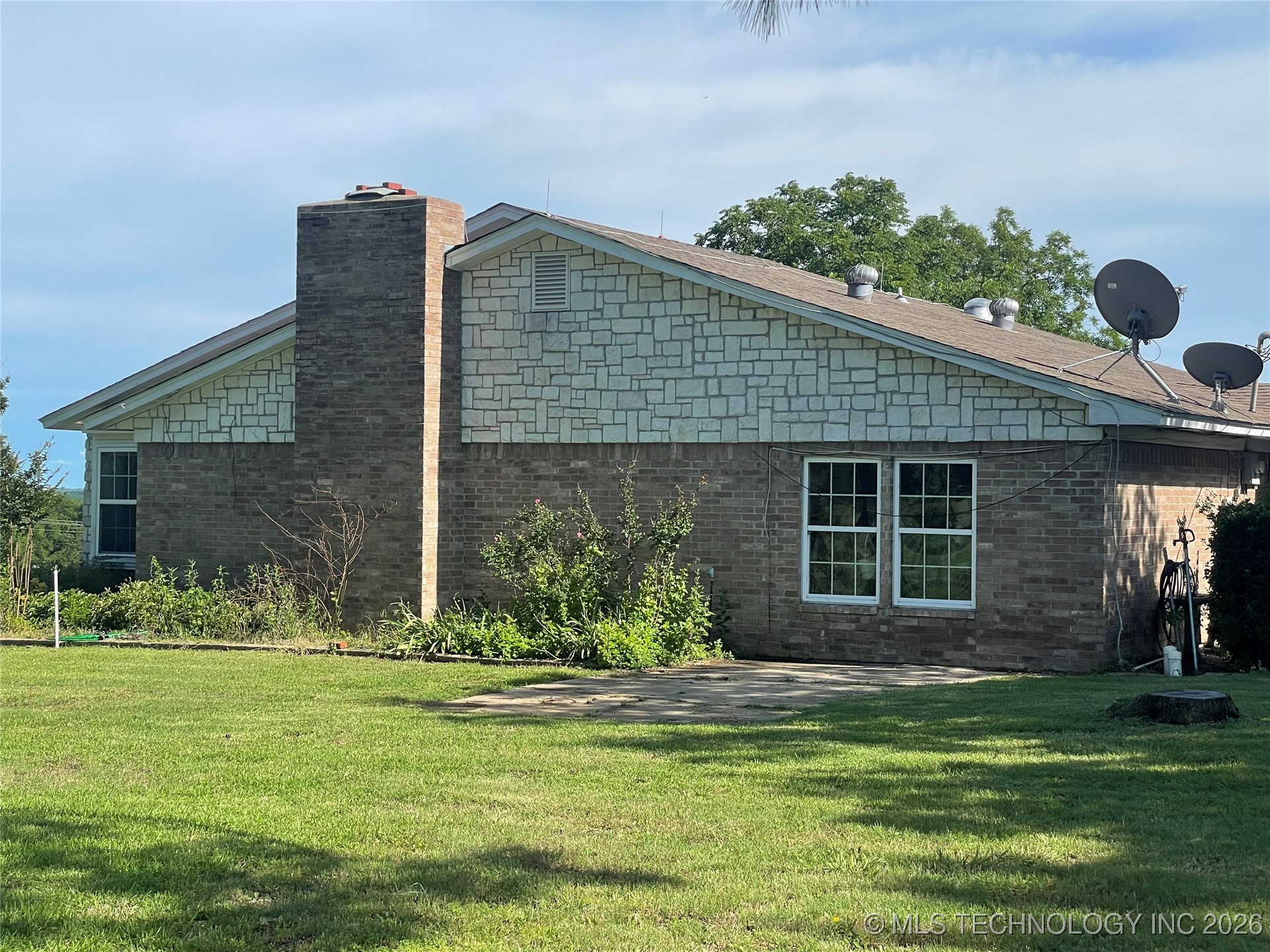 401 S Chickasaw Kingston OK 73439