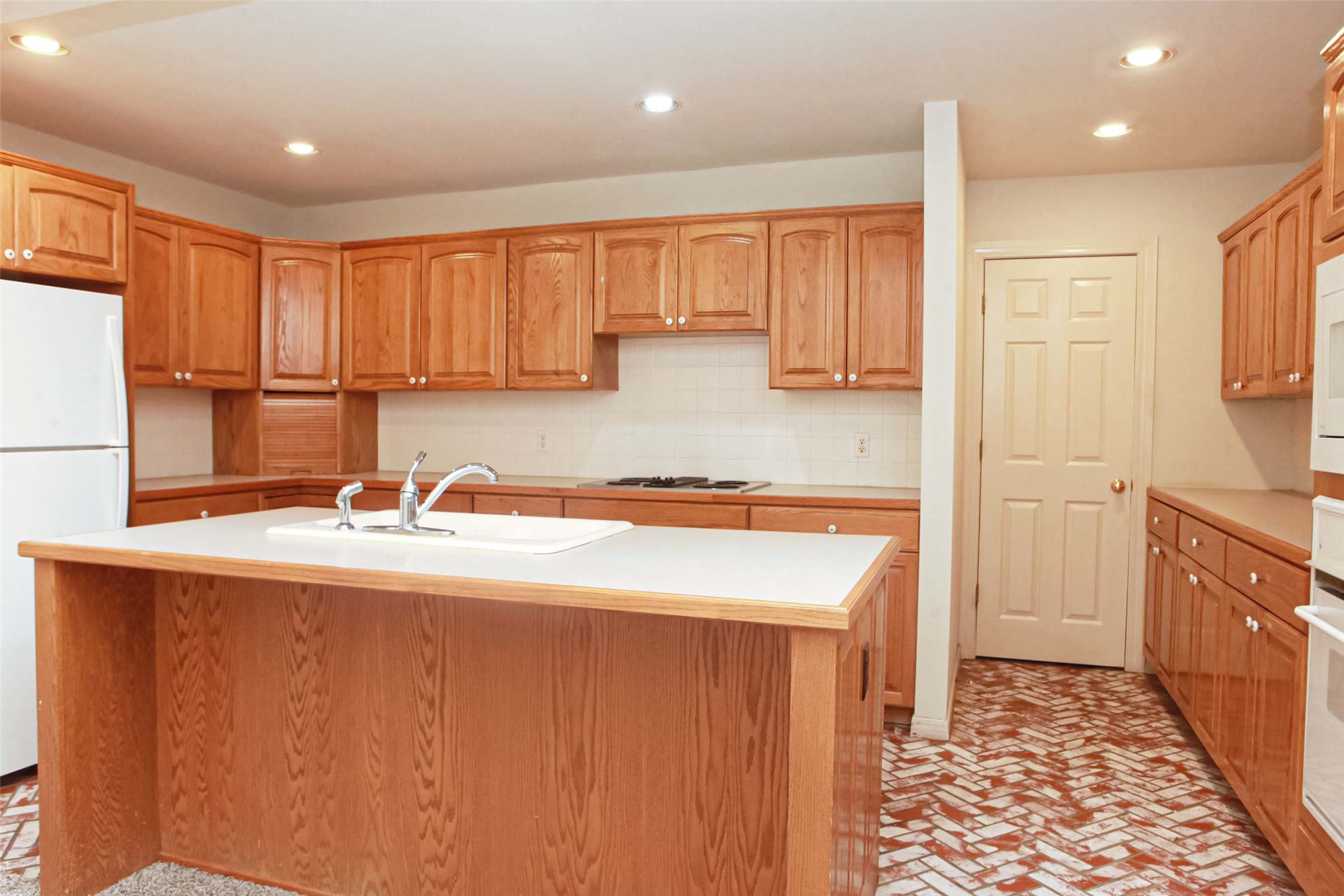 1431 S Newport Avenue Tulsa OK 74120