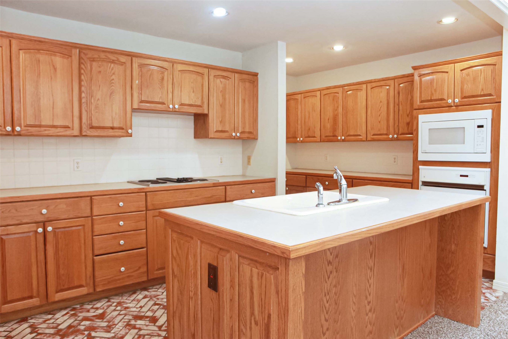1431 S Newport Avenue Tulsa OK 74120