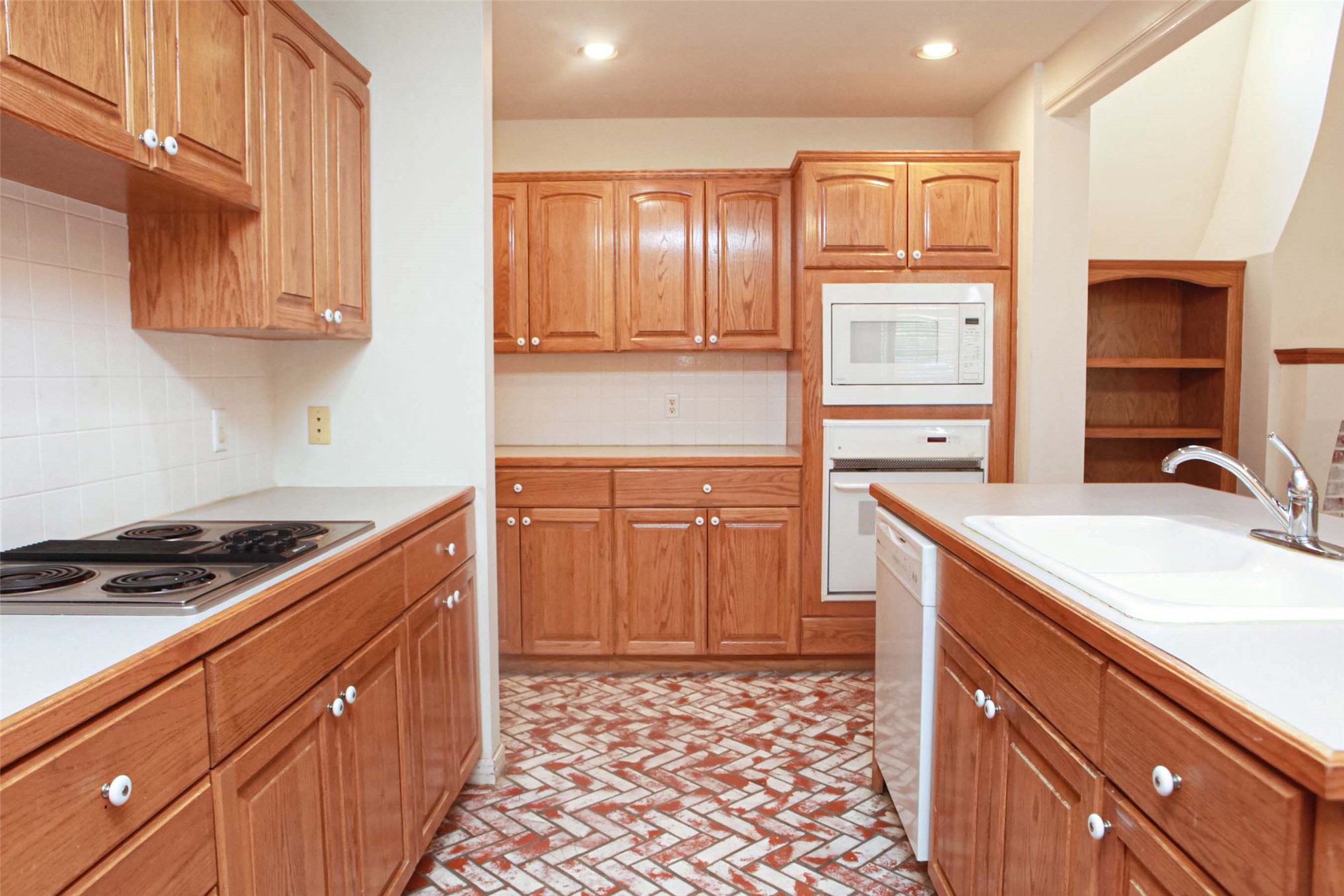 1431 S Newport Avenue Tulsa OK 74120