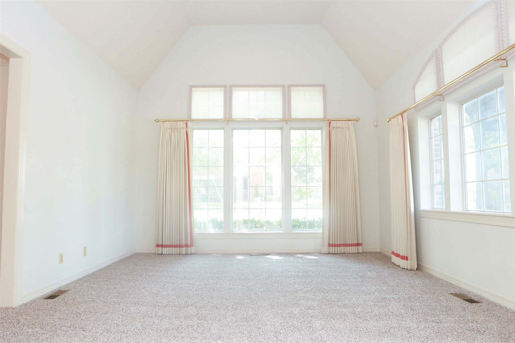 1431 S Newport Avenue Tulsa OK 74120