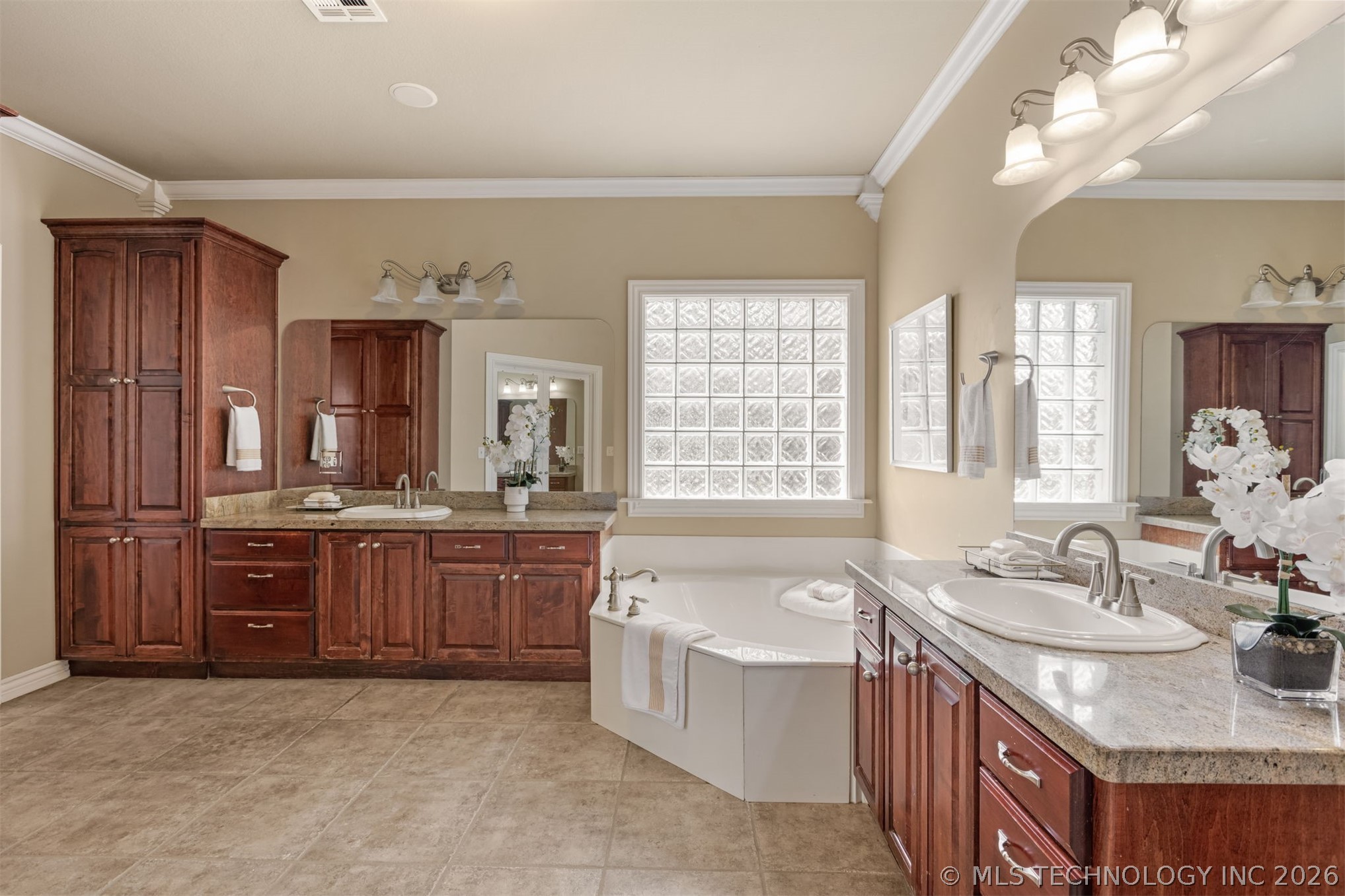 612 S Tallchief Court Skiatook OK 74070