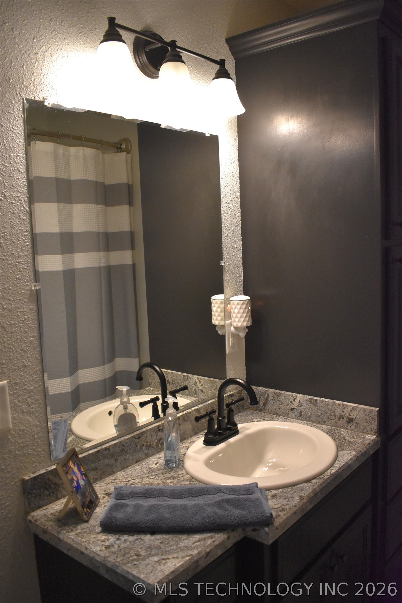 2921 E 2090 Road Hugo OK 74743