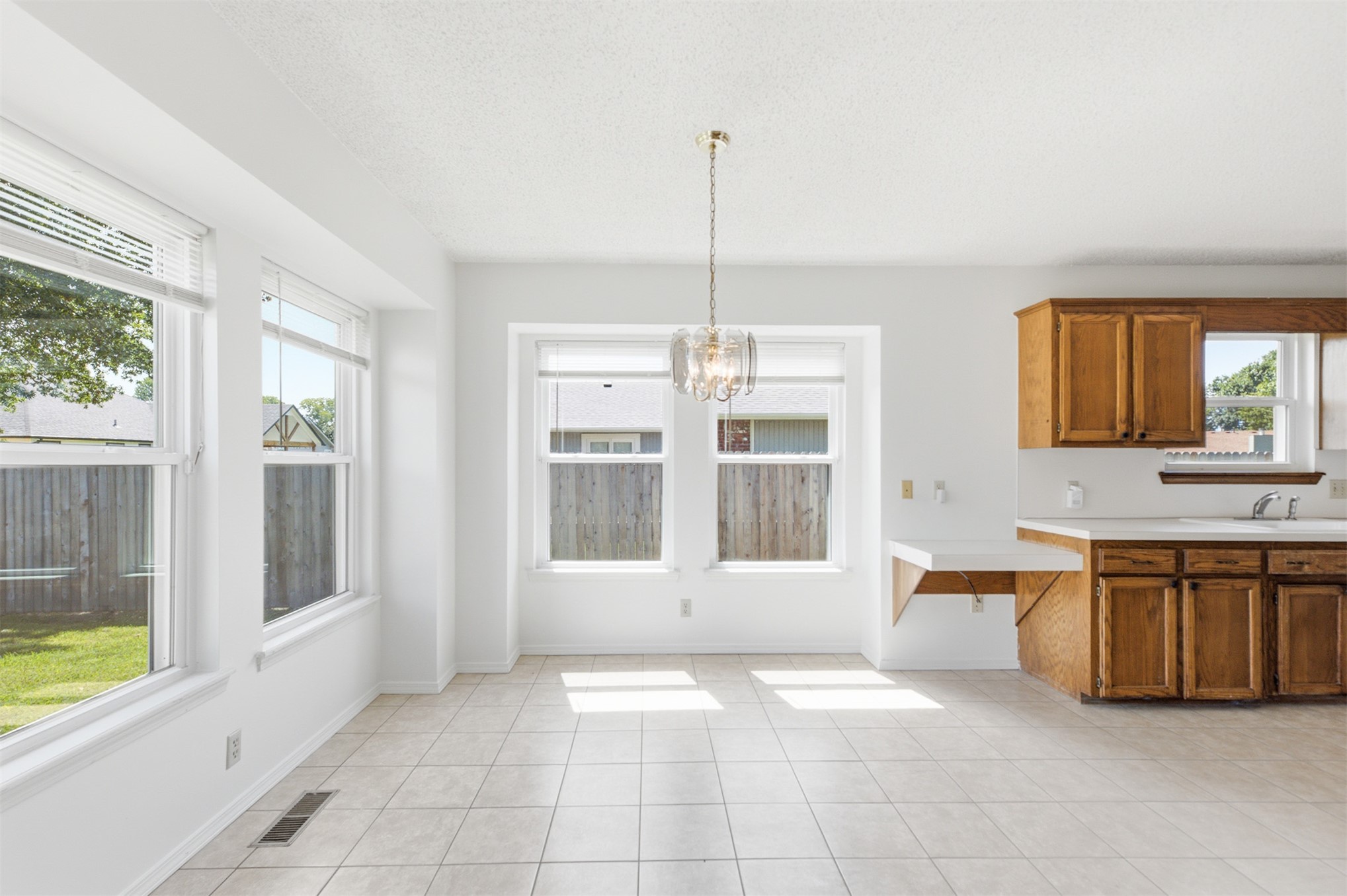 2228 W Natchez Street Broken Arrow OK 74011