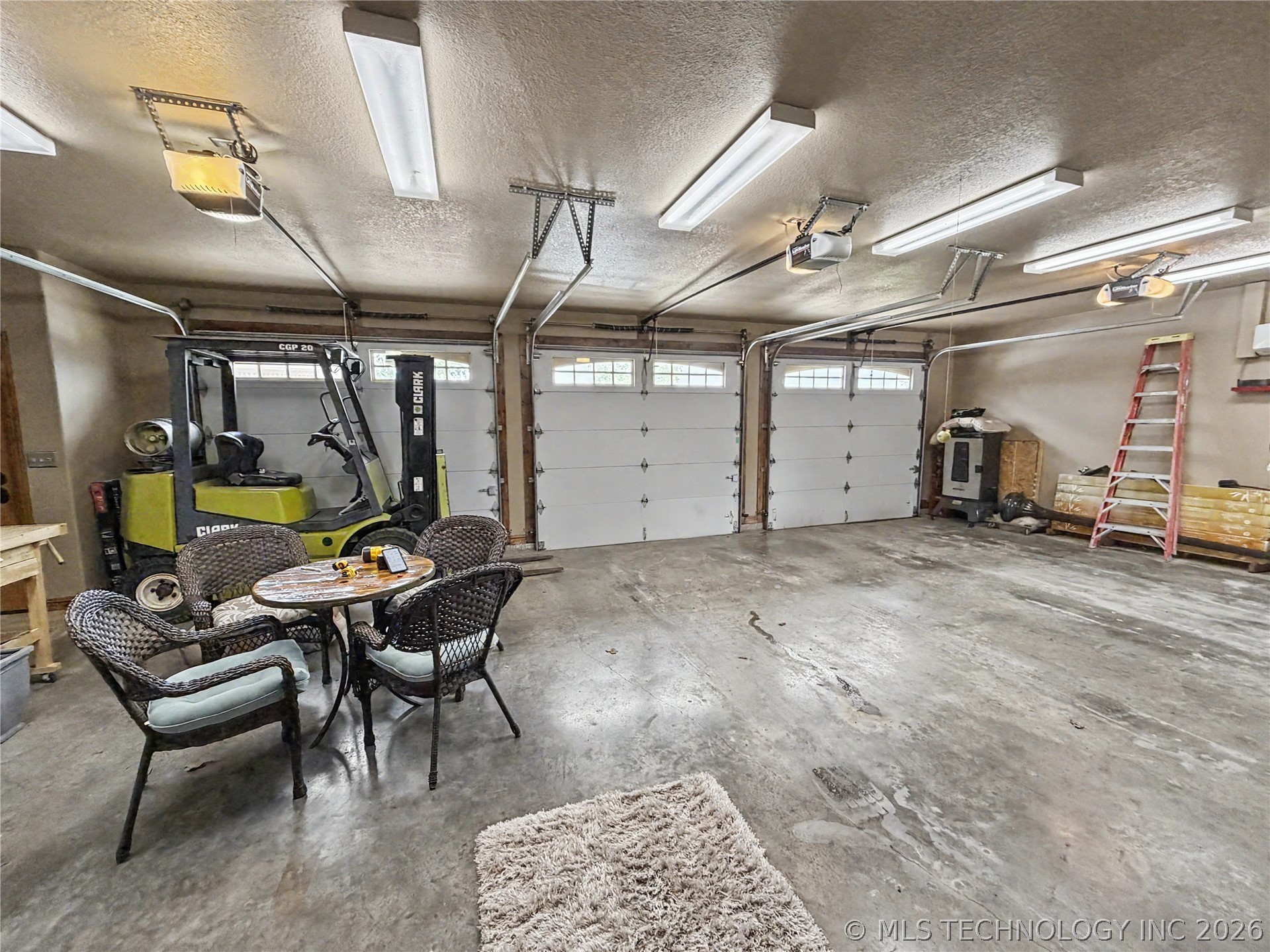 8199 W 800 Road Fort Gibson OK 74434