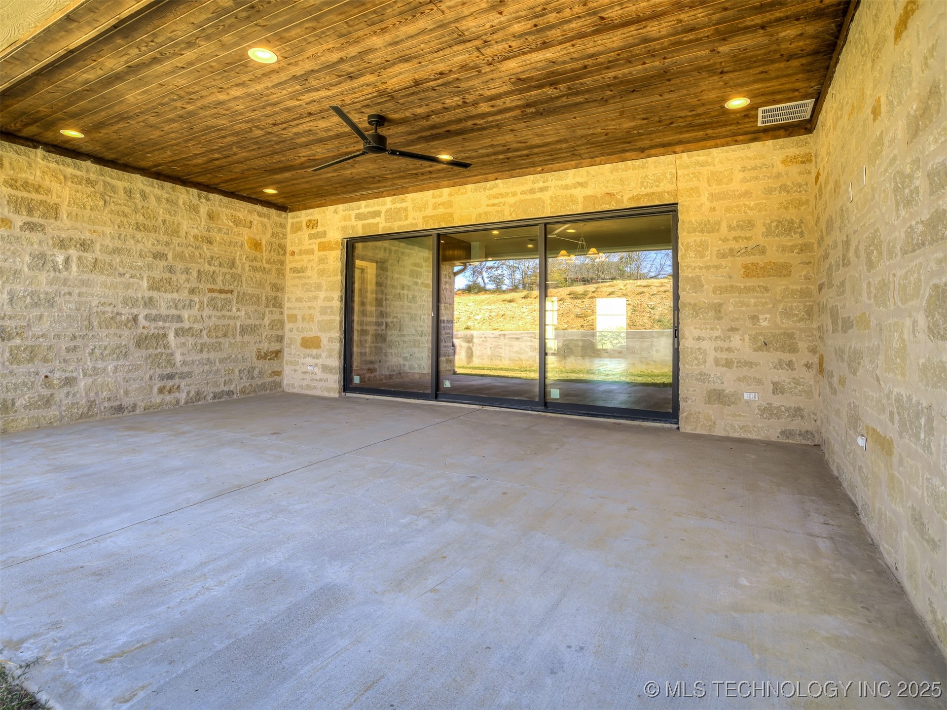 12125 Sunrise Ridge Loop Kingston OK 73439