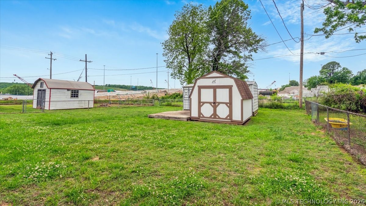 4956 S Maybelle Avenue Tulsa OK 74107