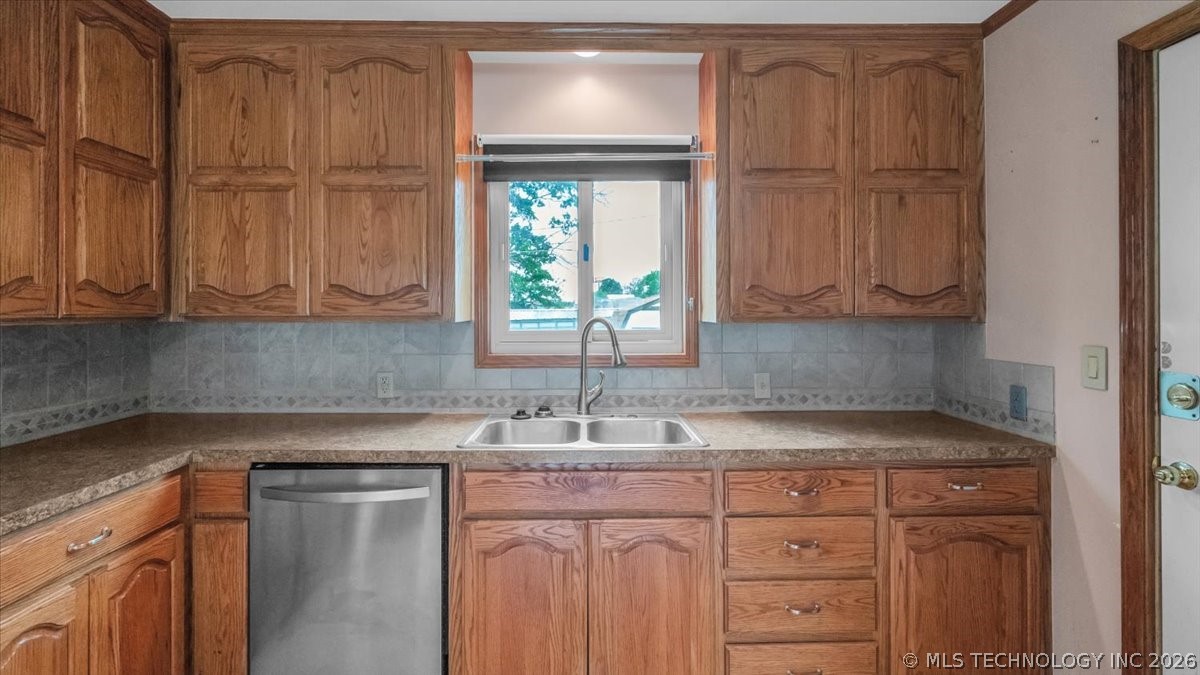 4956 S Maybelle Avenue Tulsa OK 74107