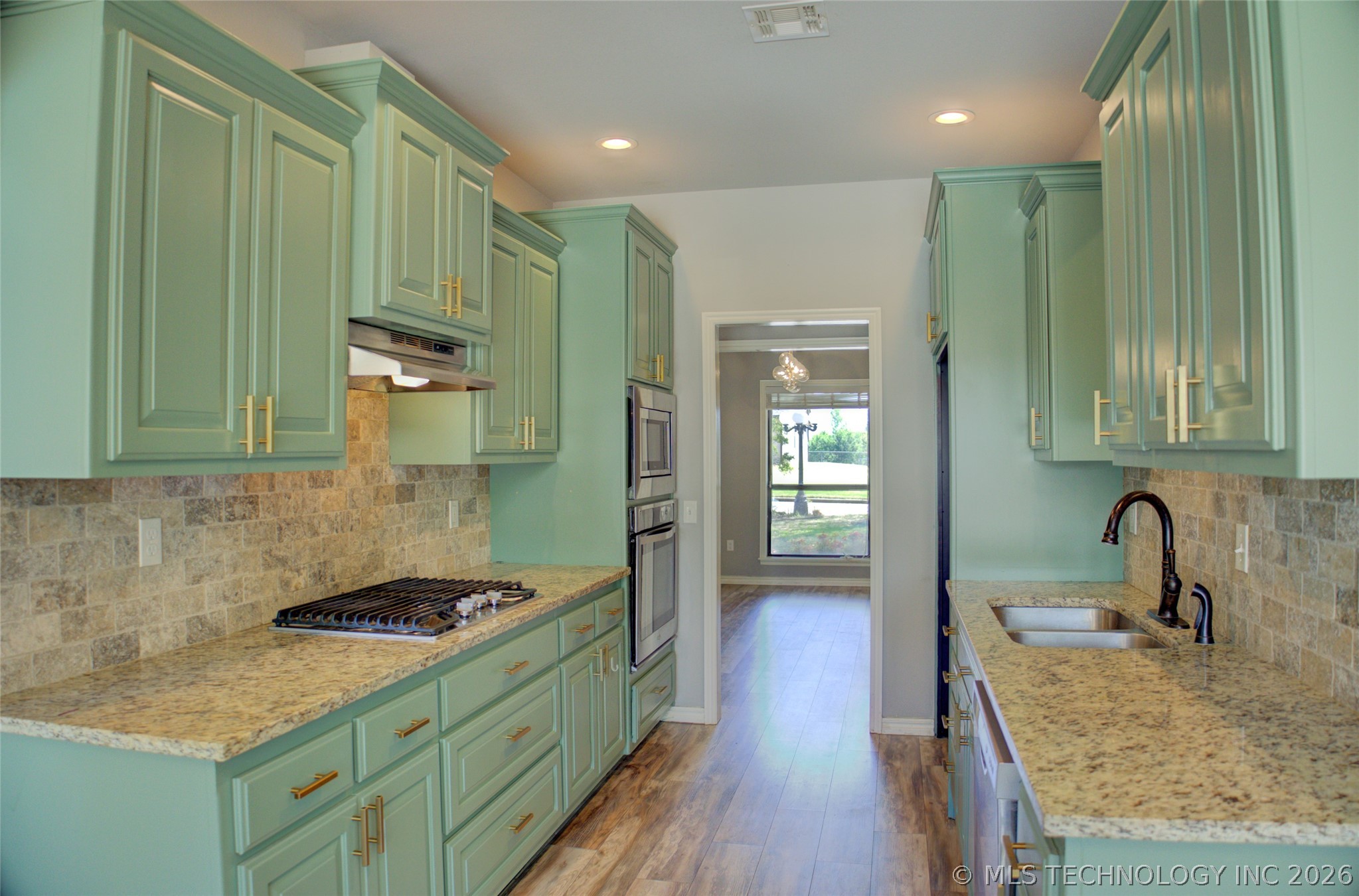 2527 W 68th Place S Tulsa OK 74132