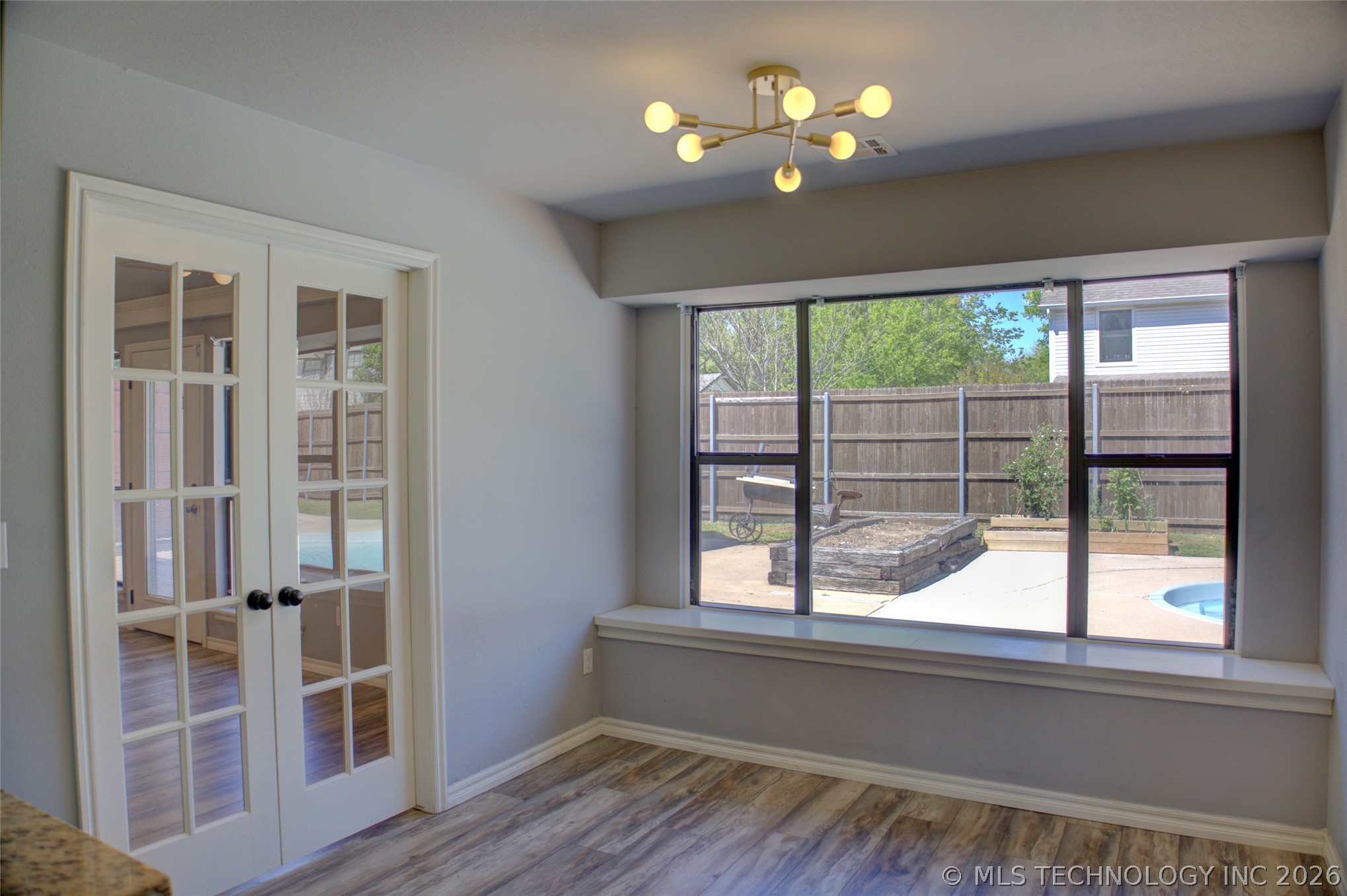 2527 W 68th Place S Tulsa OK 74132