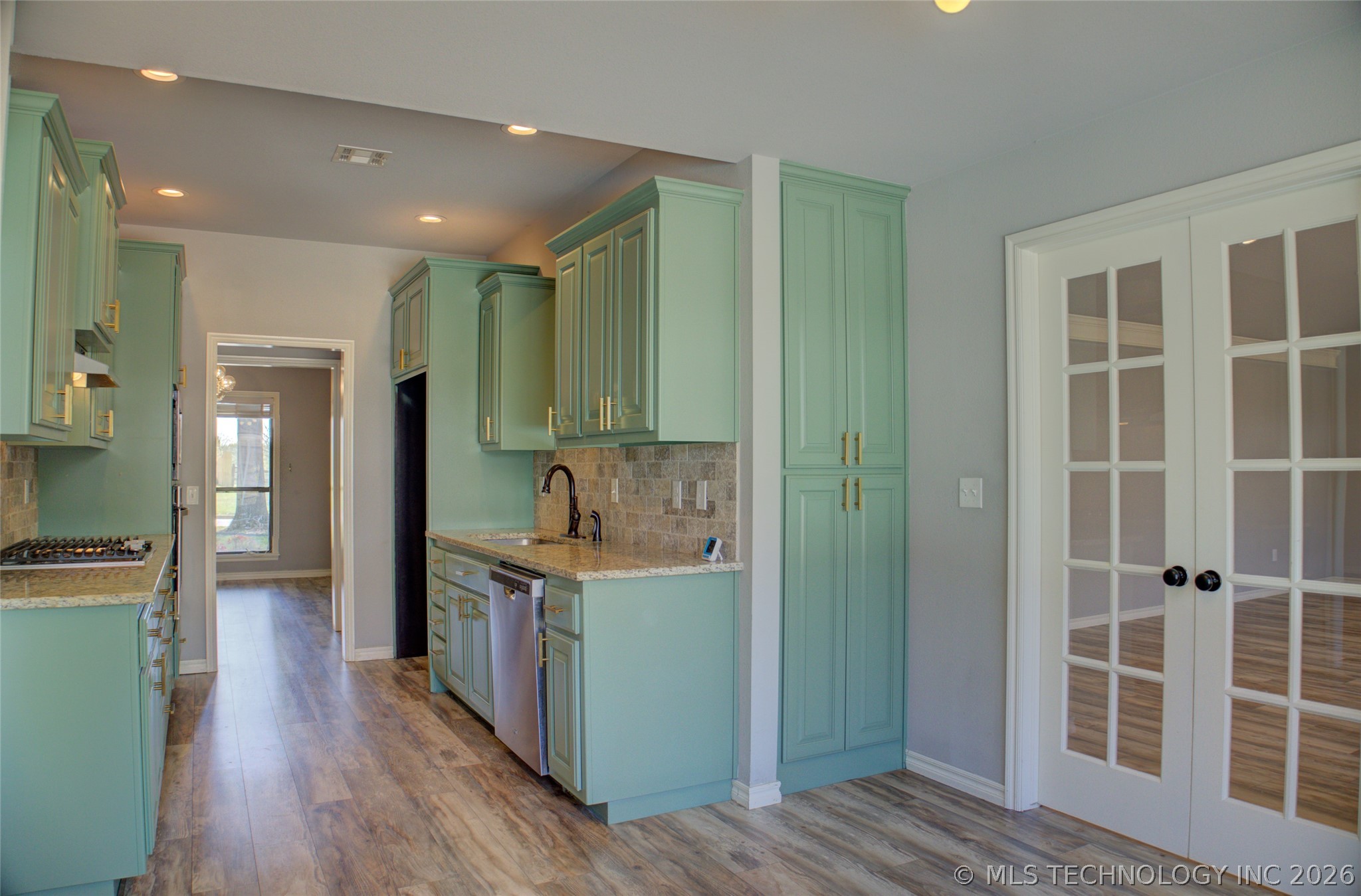 2527 W 68th Place S Tulsa OK 74132