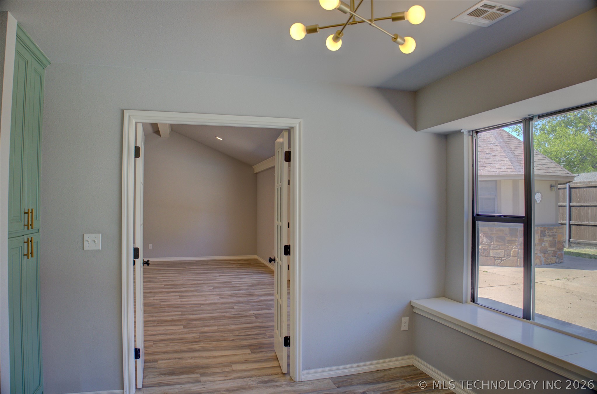 2527 W 68th Place S Tulsa OK 74132