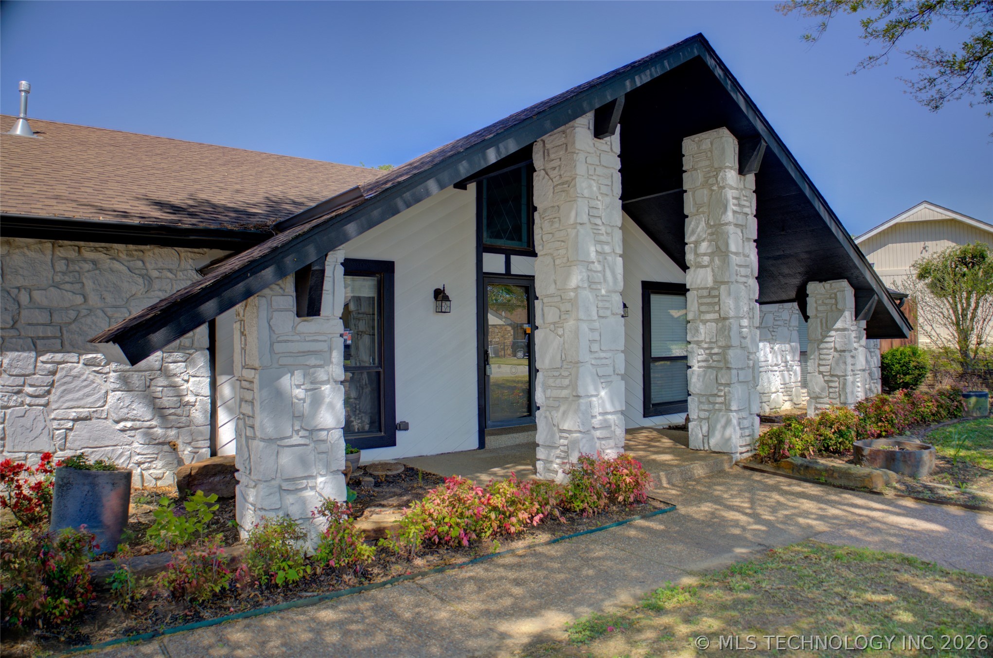 2527 W 68th Place S Tulsa OK 74132