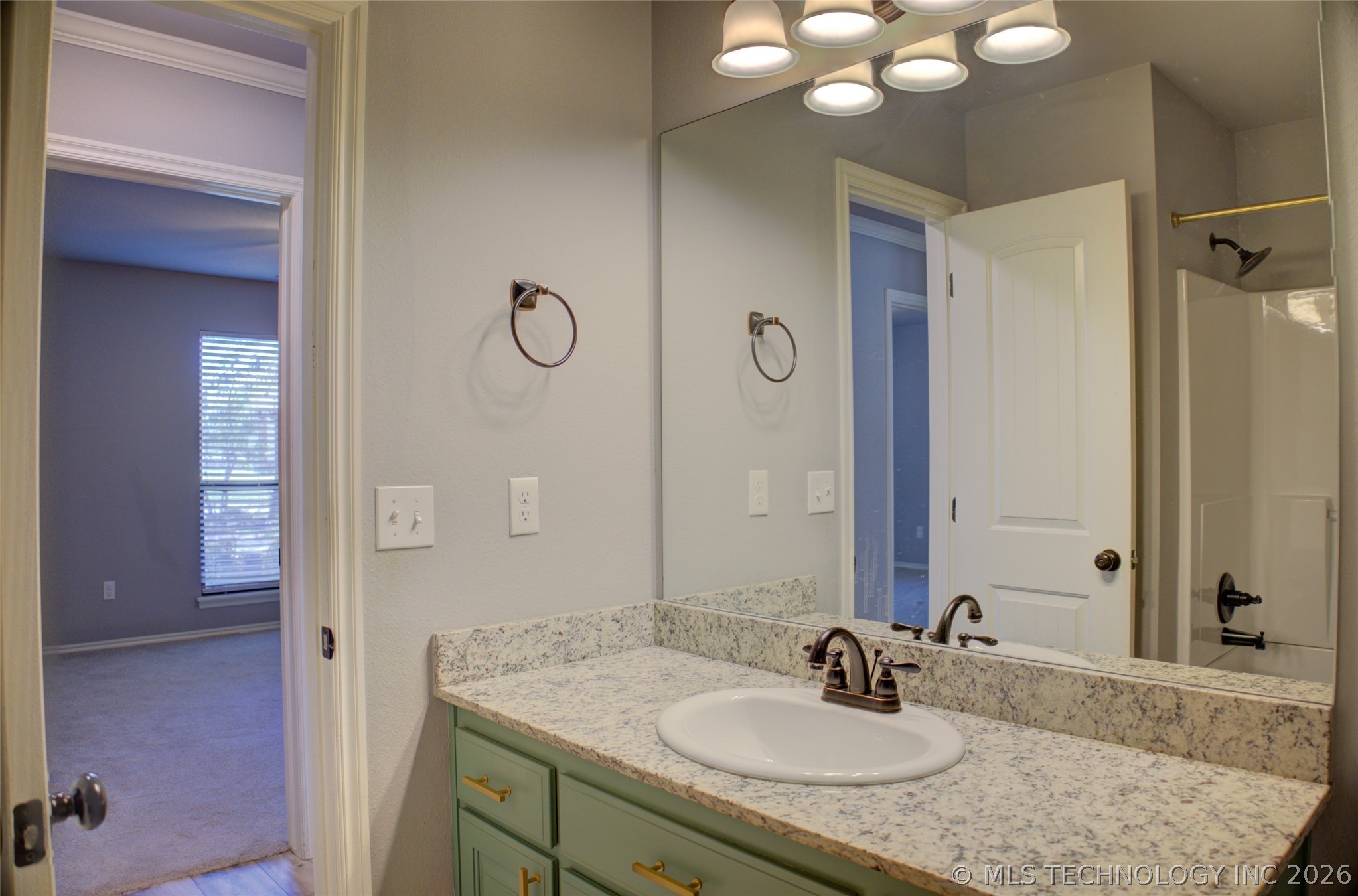 2527 W 68th Place S Tulsa OK 74132