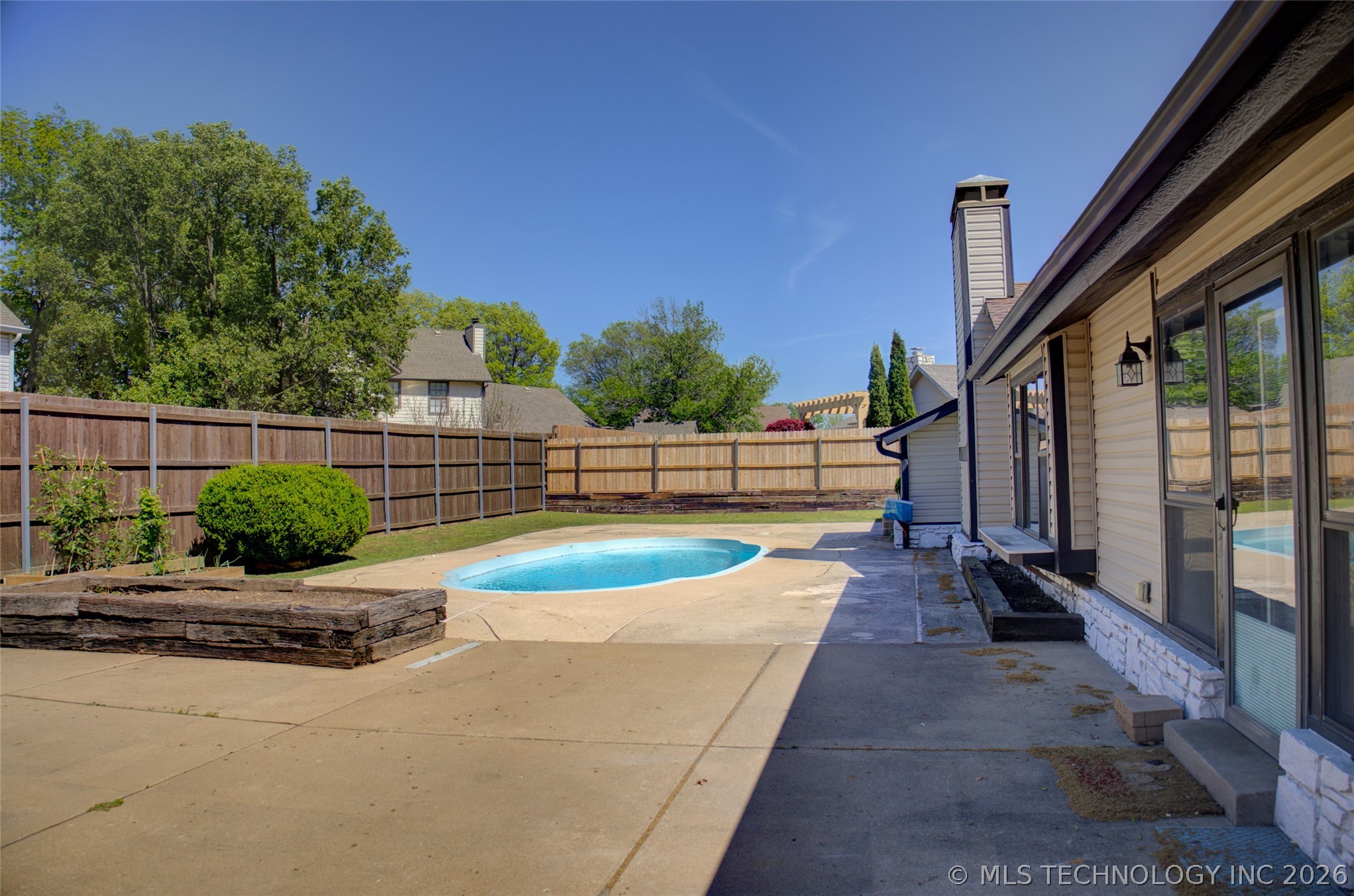 2527 W 68th Place S Tulsa OK 74132
