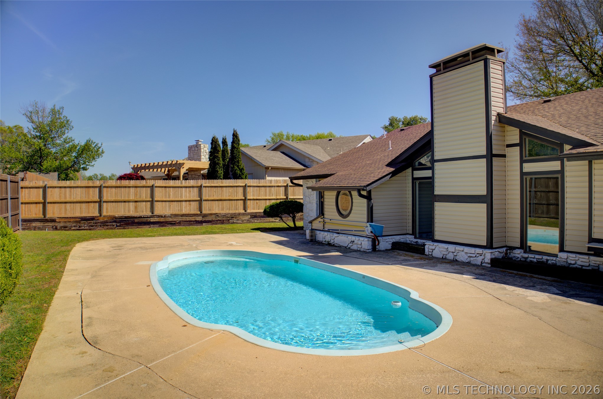2527 W 68th Place S Tulsa OK 74132