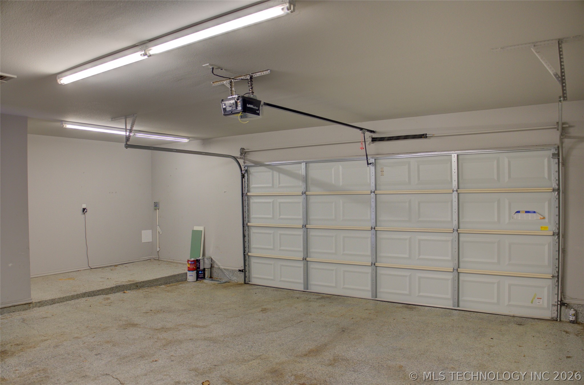2527 W 68th Place S Tulsa OK 74132