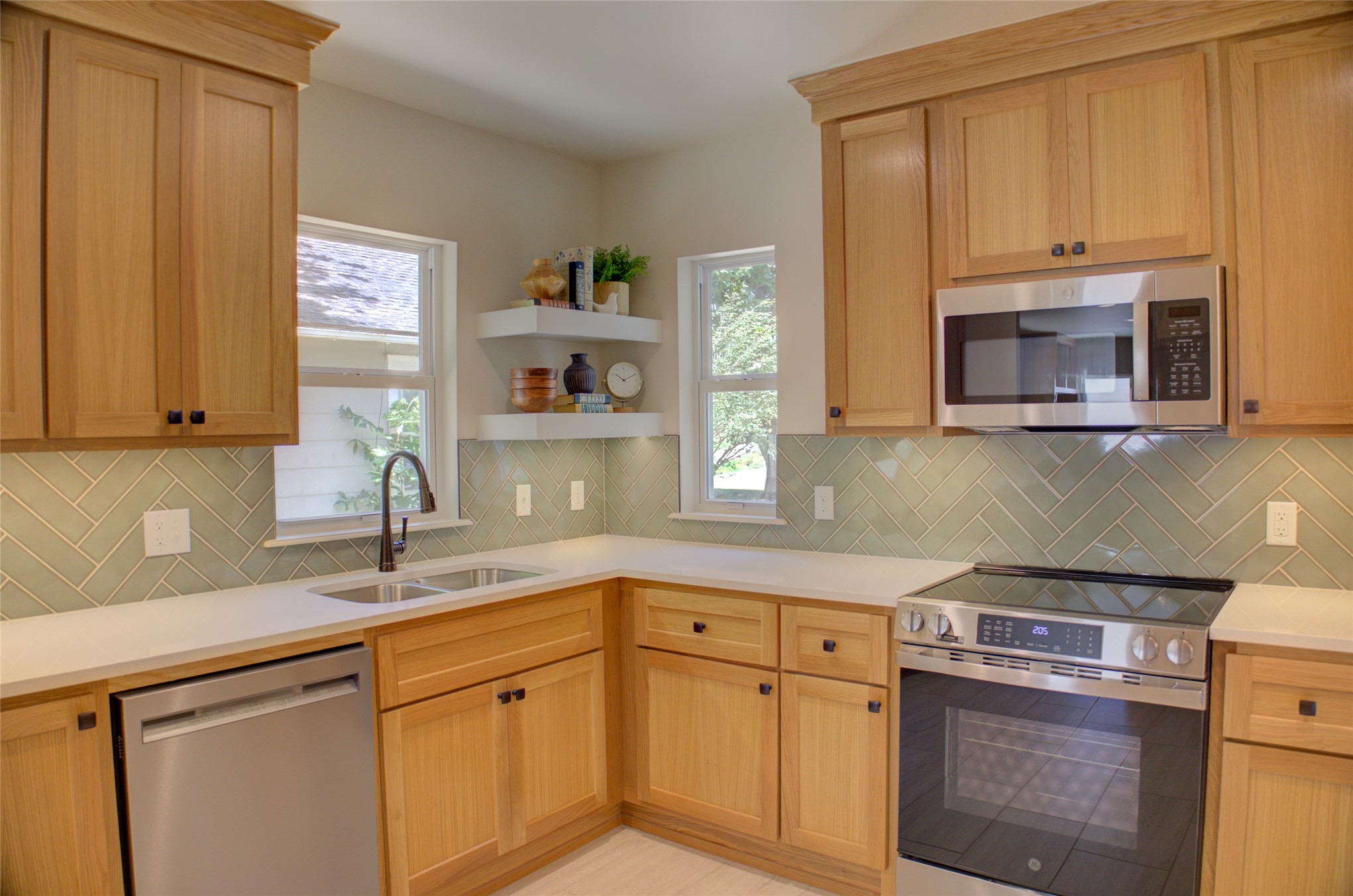 1132 S Quebec Avenue Tulsa OK 74112