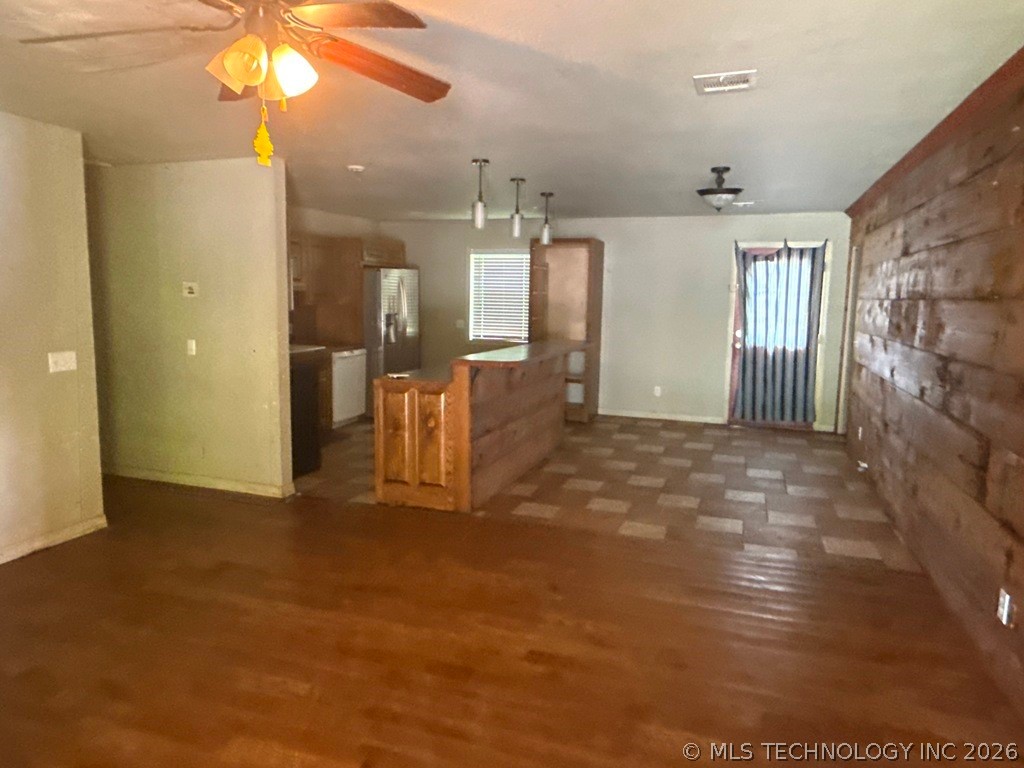 595 Pryor Creek Loop Chouteau OK 74337
