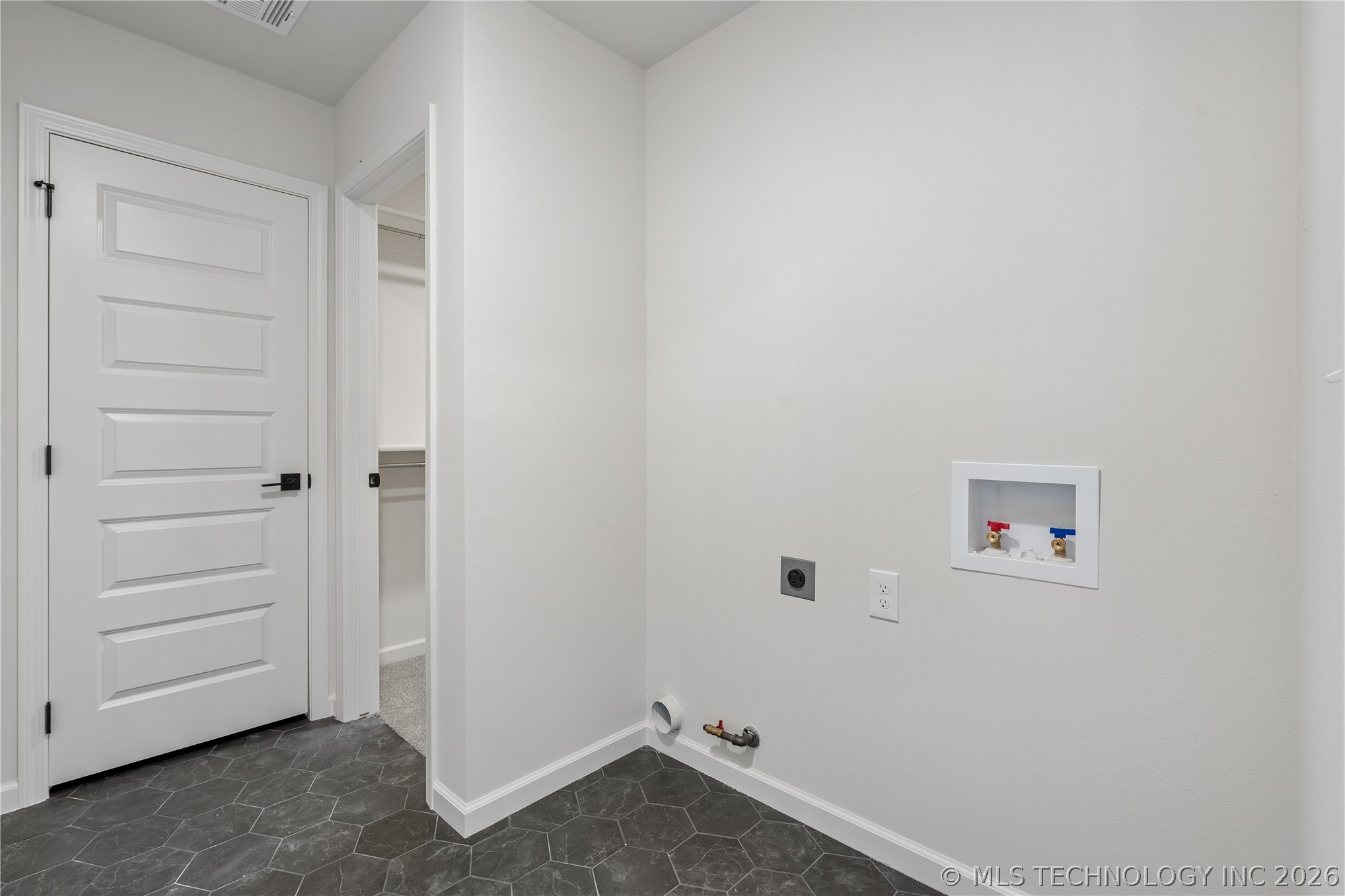 1121 E Cherry Street Cushing OK 74023