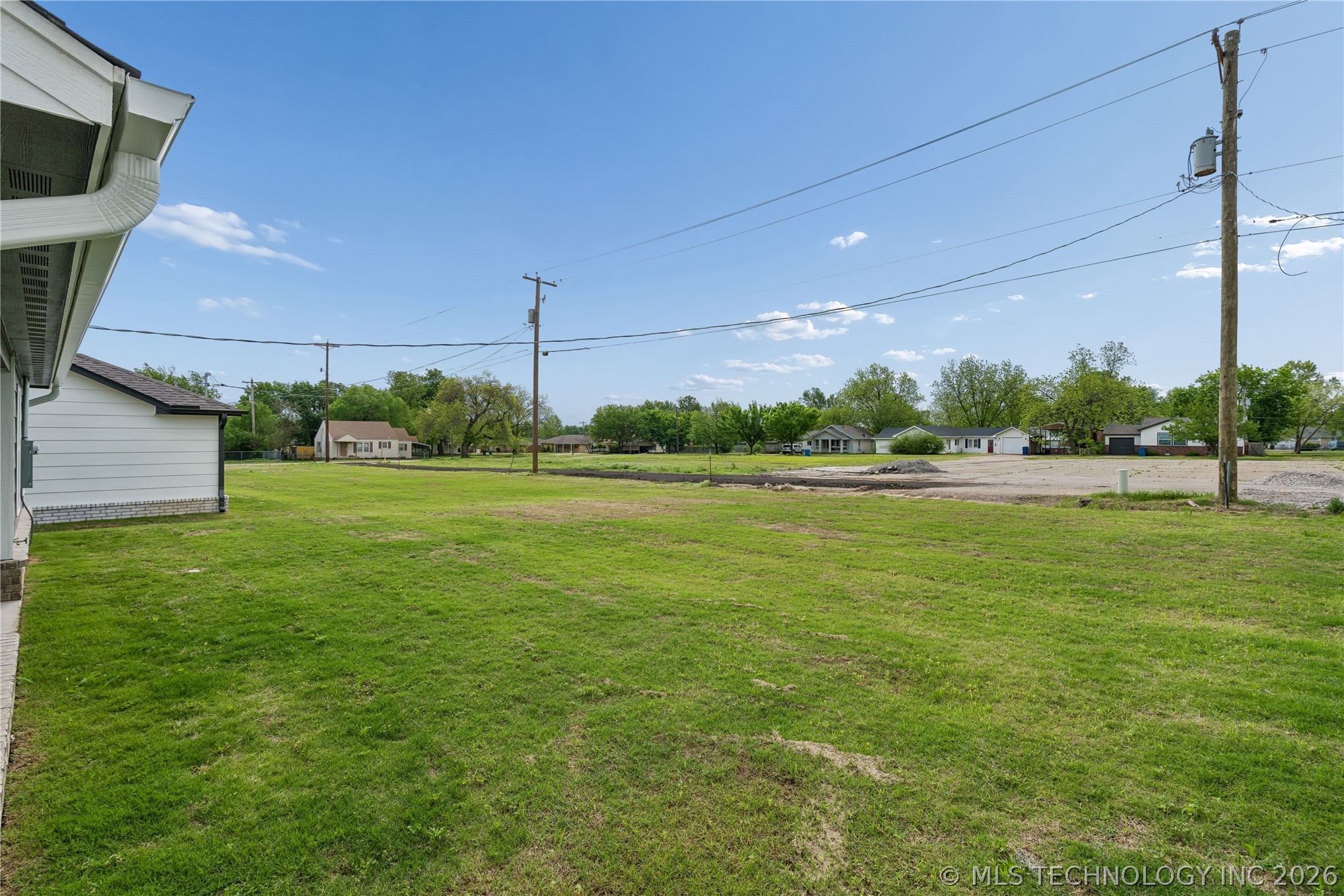 1121 E Cherry Street Cushing OK 74023