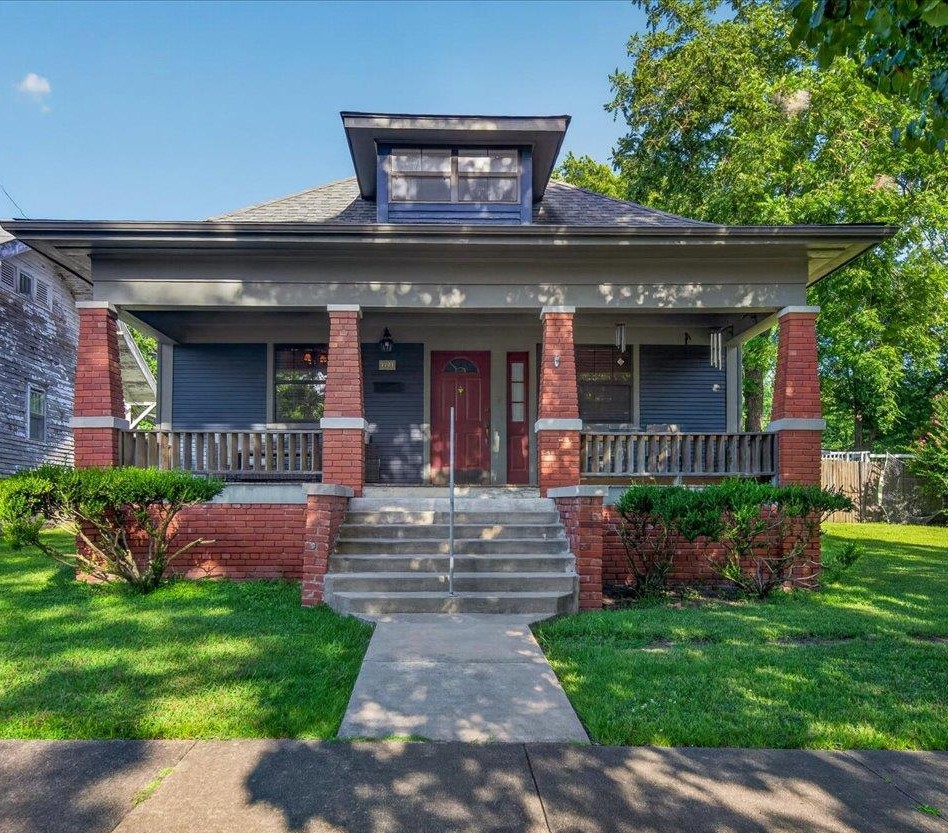 321 N Maple Street N Nowata OK 74048