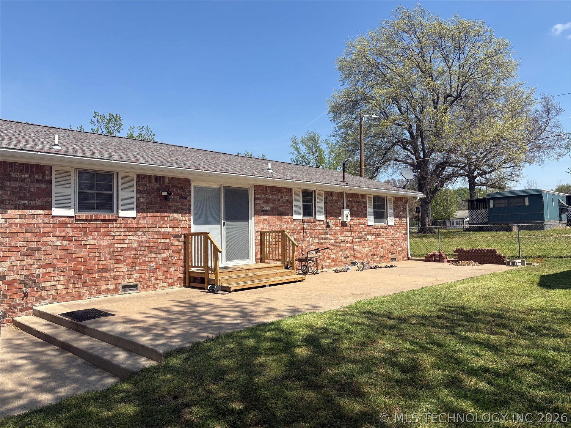 924 W Park Avenue Checotah OK 74426
