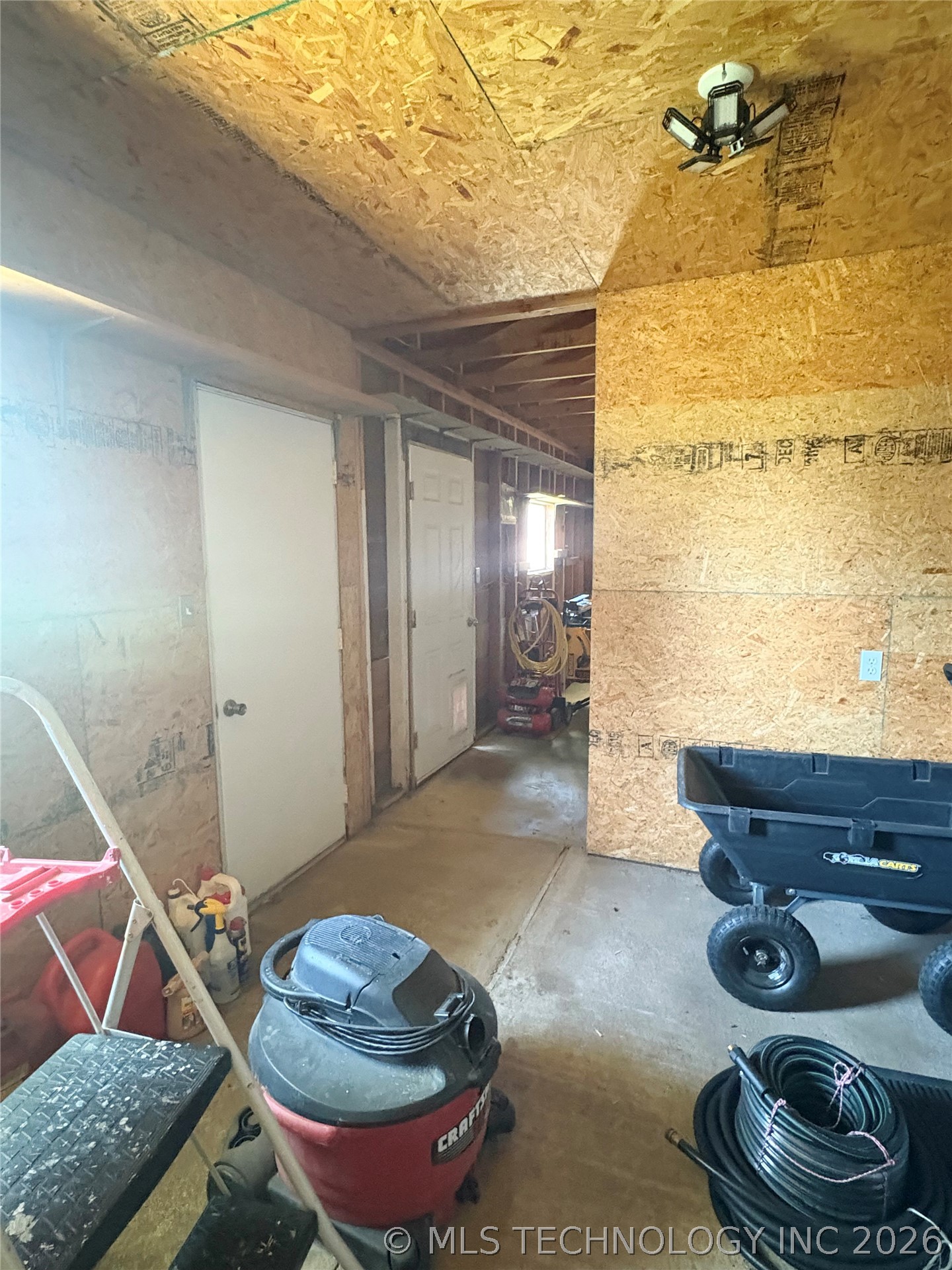 924 W Park Avenue Checotah OK 74426