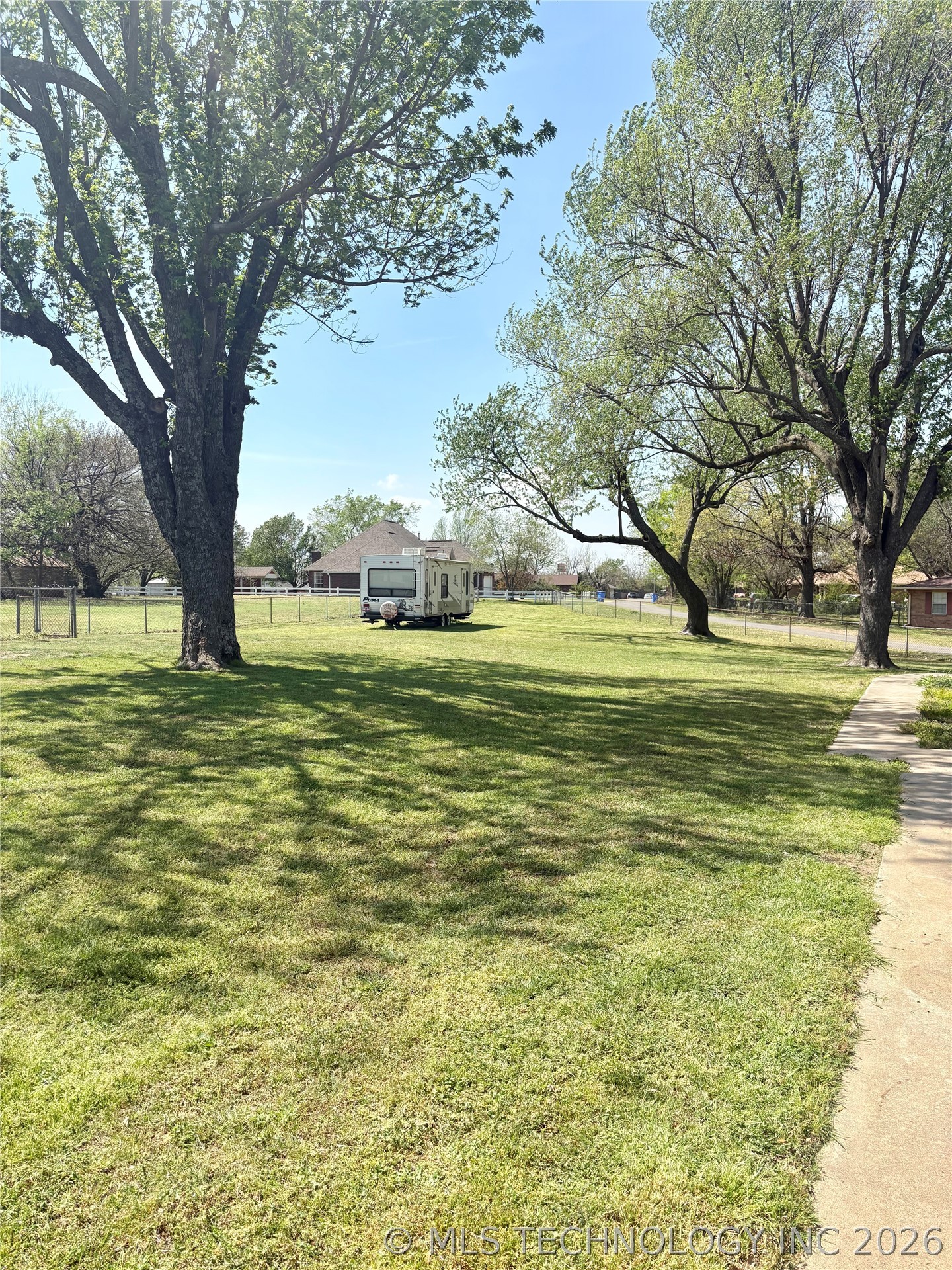 924 W Park Avenue Checotah OK 74426