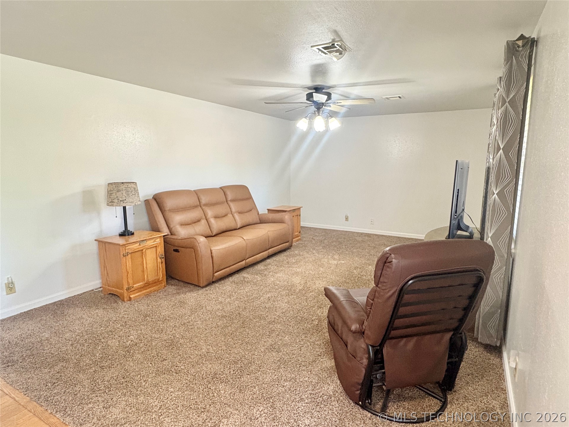 924 W Park Avenue Checotah OK 74426