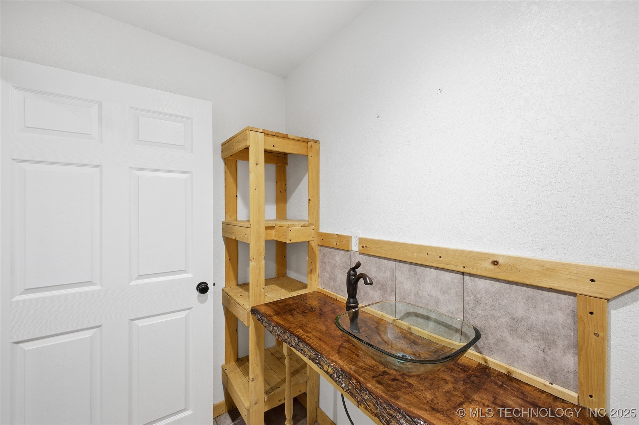 30600 County Road 1491 Allen OK 74825