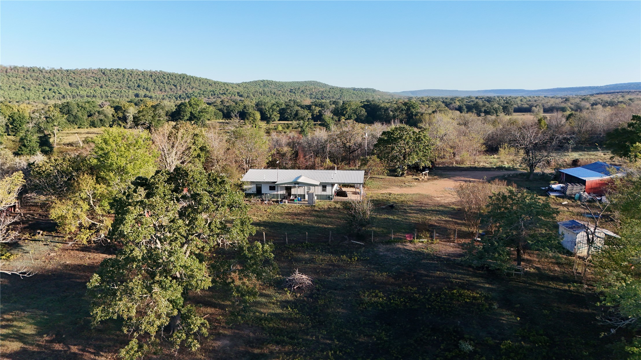 409212 E County Road 1790 Moyers OK 74557