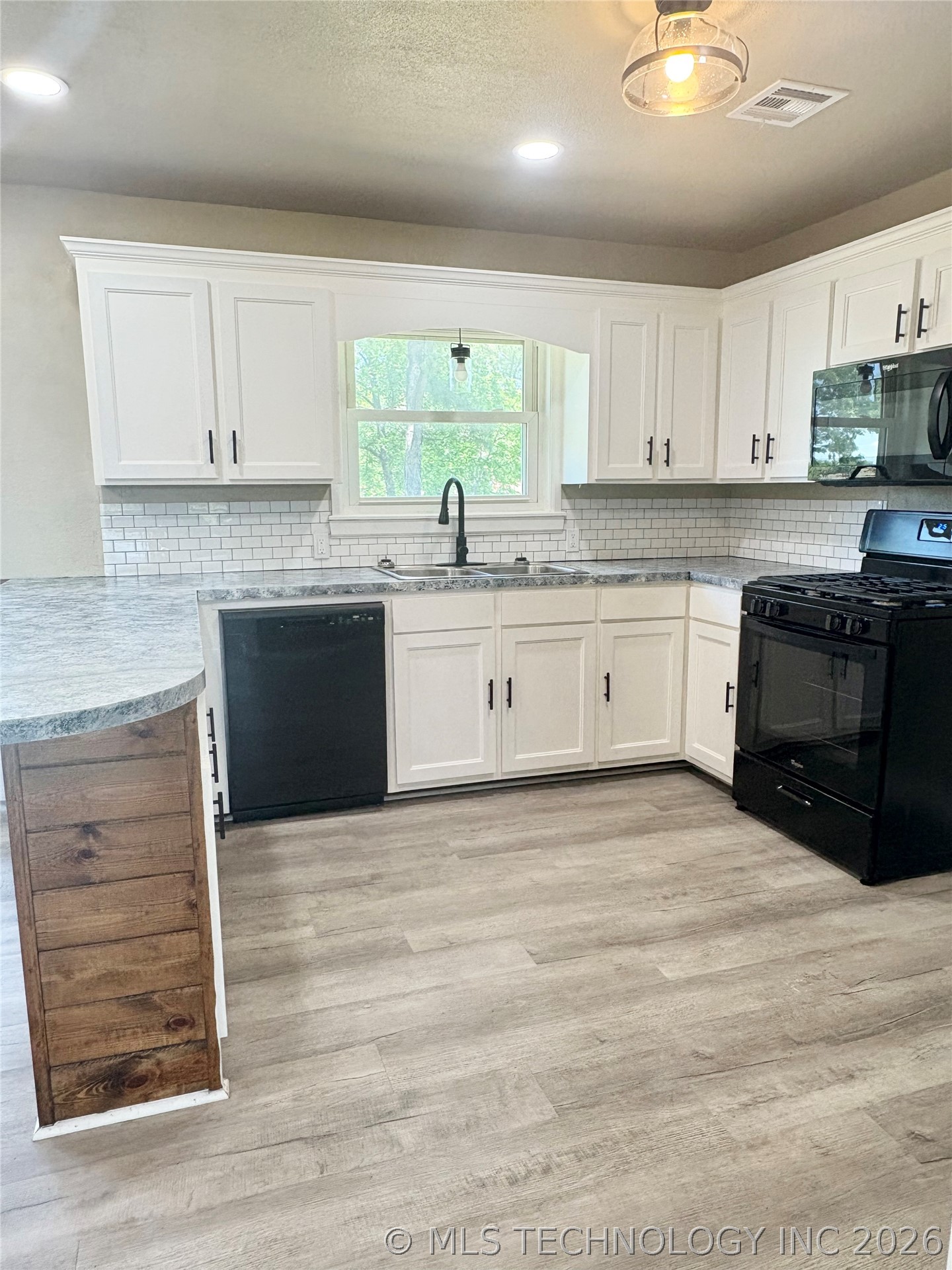 422909 Highway 266 Checotah OK 74426