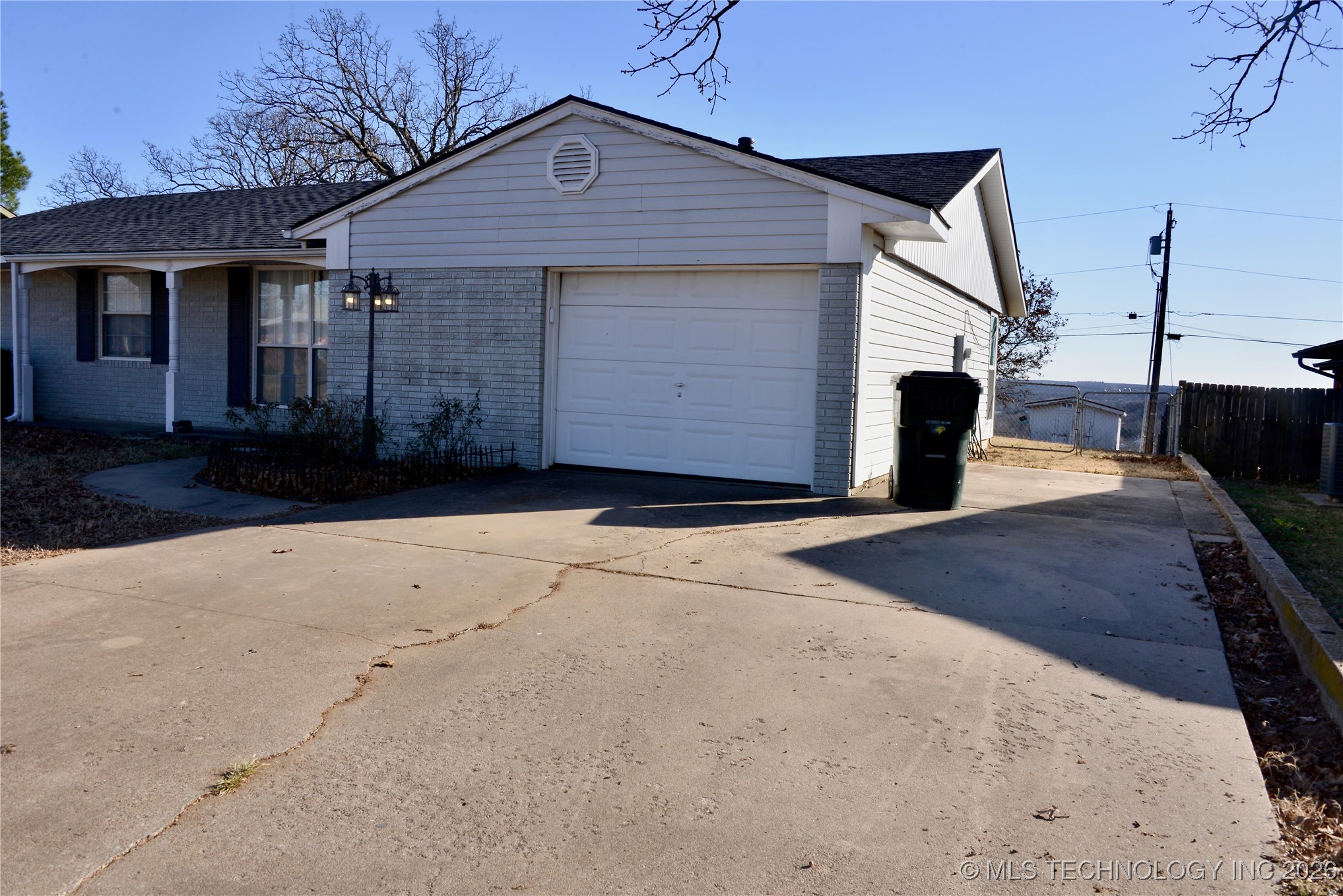 1215 Wade Wells Drive Henryetta OK 74437