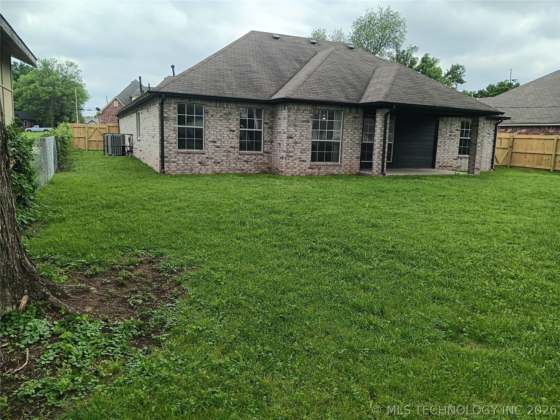 225 E Seminole Place Tulsa OK 74110