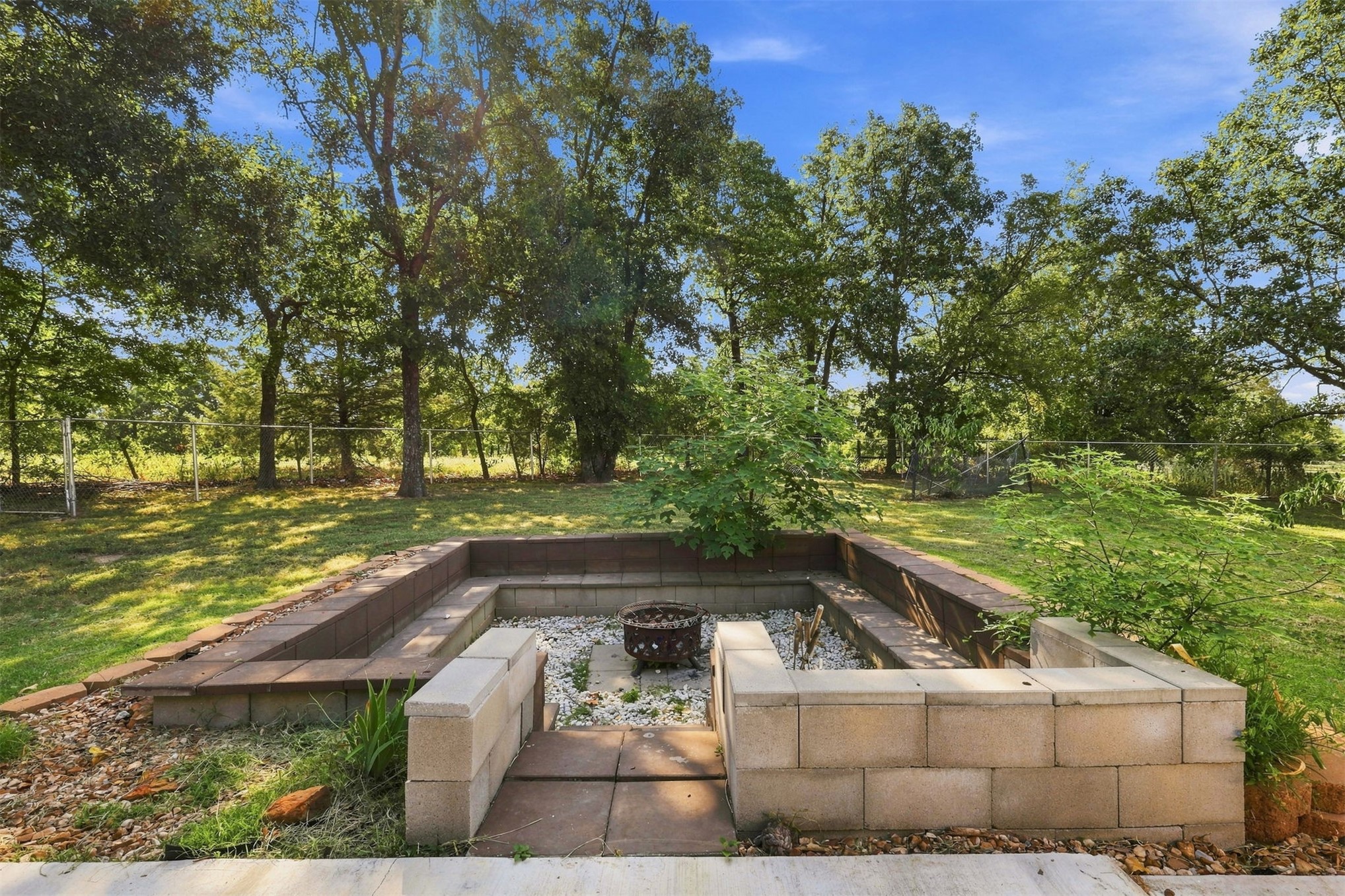 21331 W Cookson Bend Cookson OK 74427
