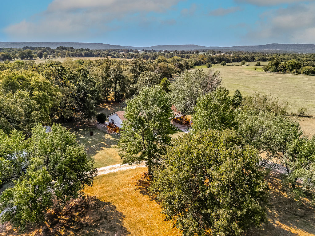 21331 W Cookson Bend Cookson OK 74427