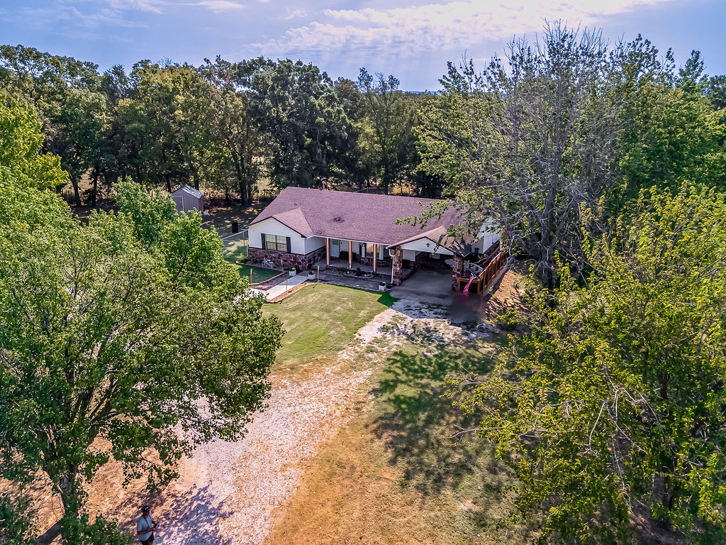 21331 W Cookson Bend Cookson OK 74427