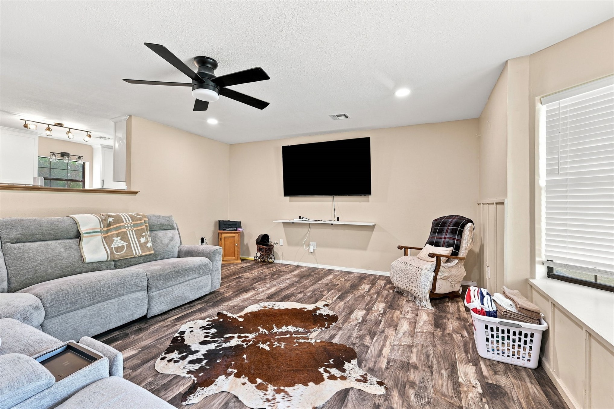 21331 W Cookson Bend Cookson OK 74427