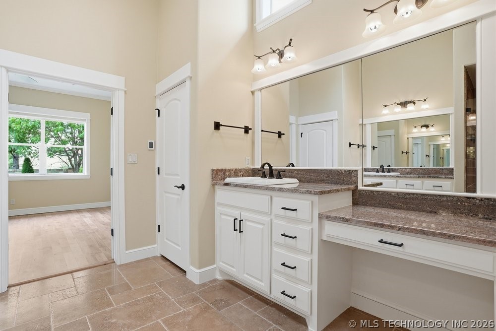 8402 S Nogales Avenue W Tulsa OK 74132