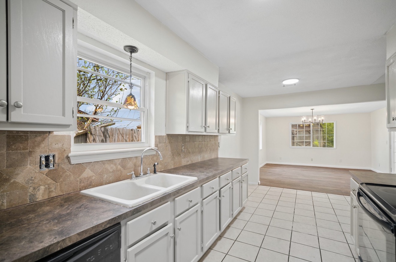 3111 S 213th East Avenue Broken Arrow OK 74014