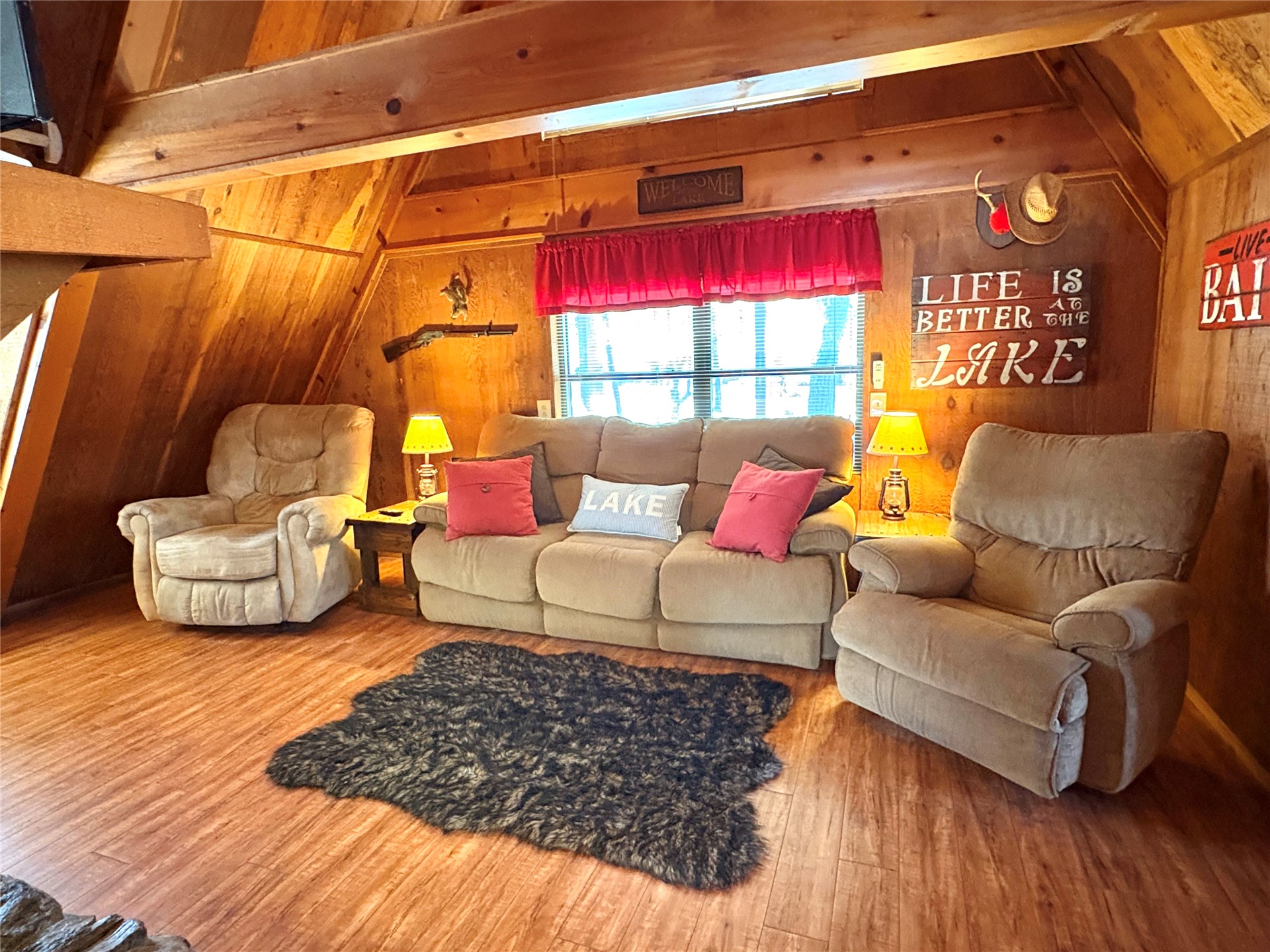 979 County Line Road Eufaula OK 74432